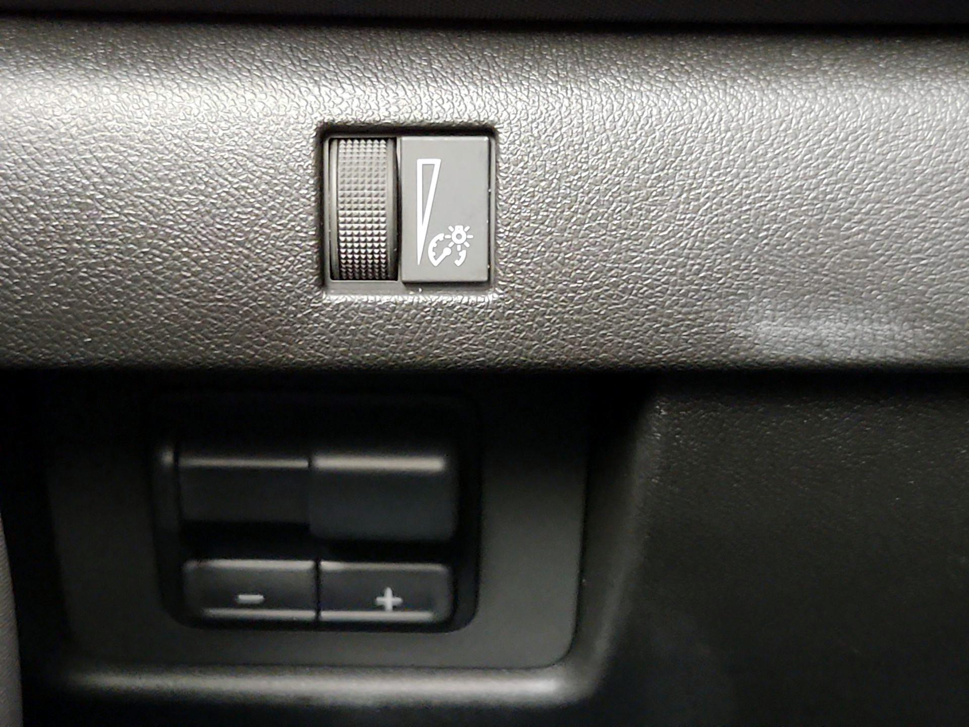 Thumbnail: 2025 Chevrolet Colorado - 13