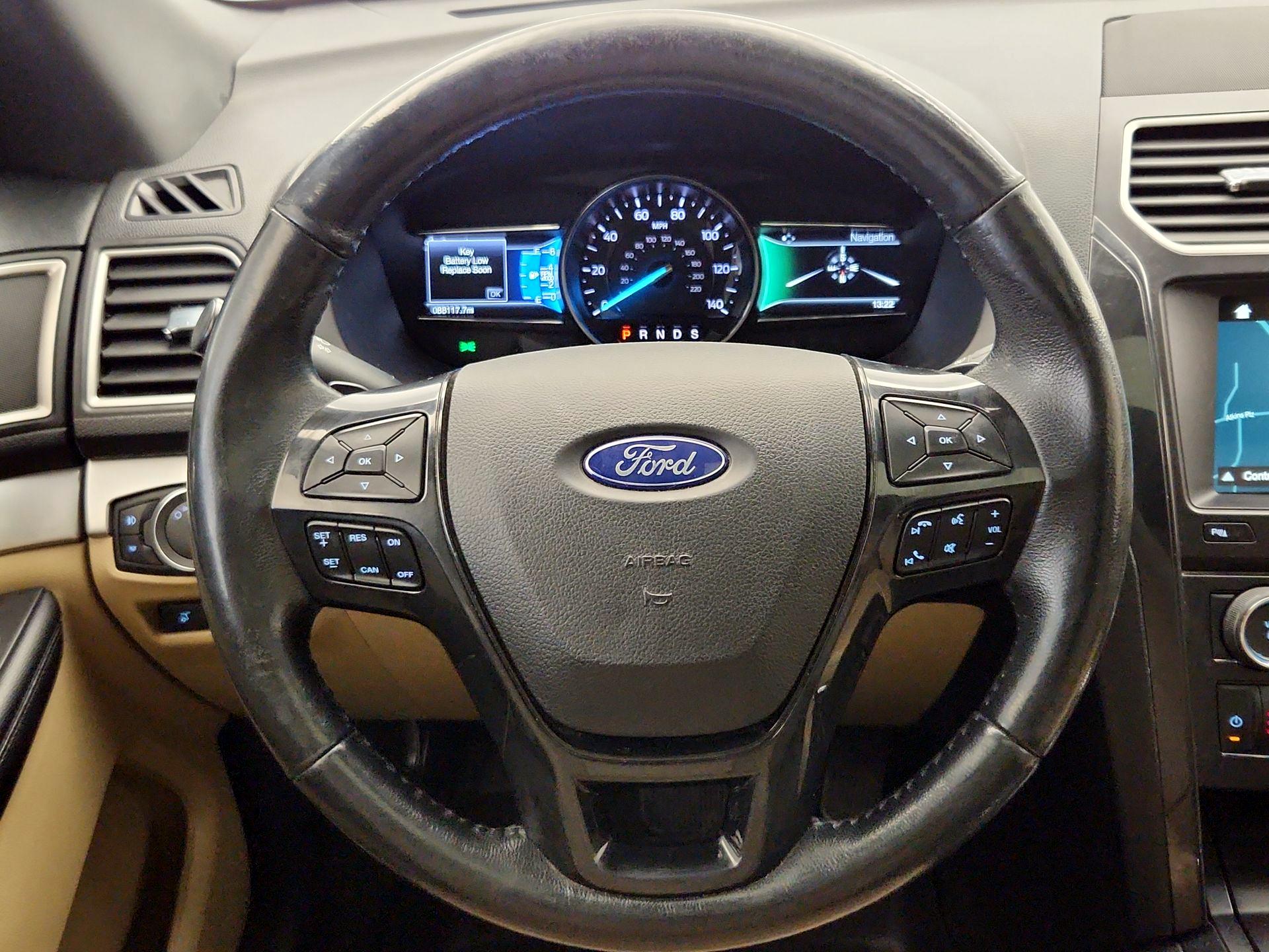 Thumbnail: 2017 Ford Explorer - 10