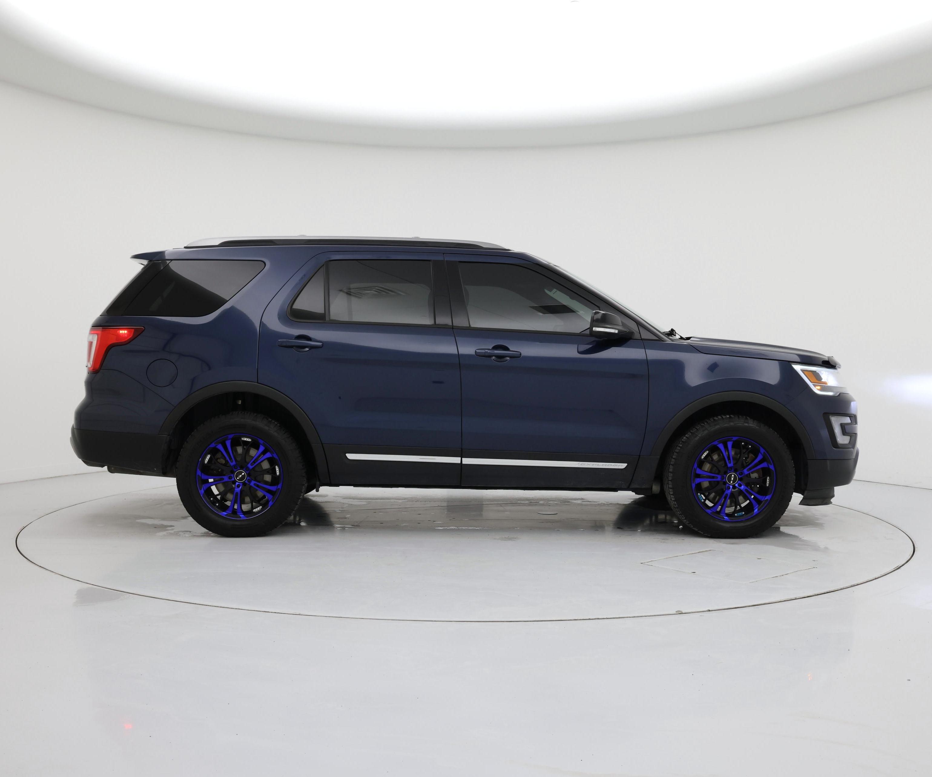 Thumbnail: 2017 Ford Explorer - 7