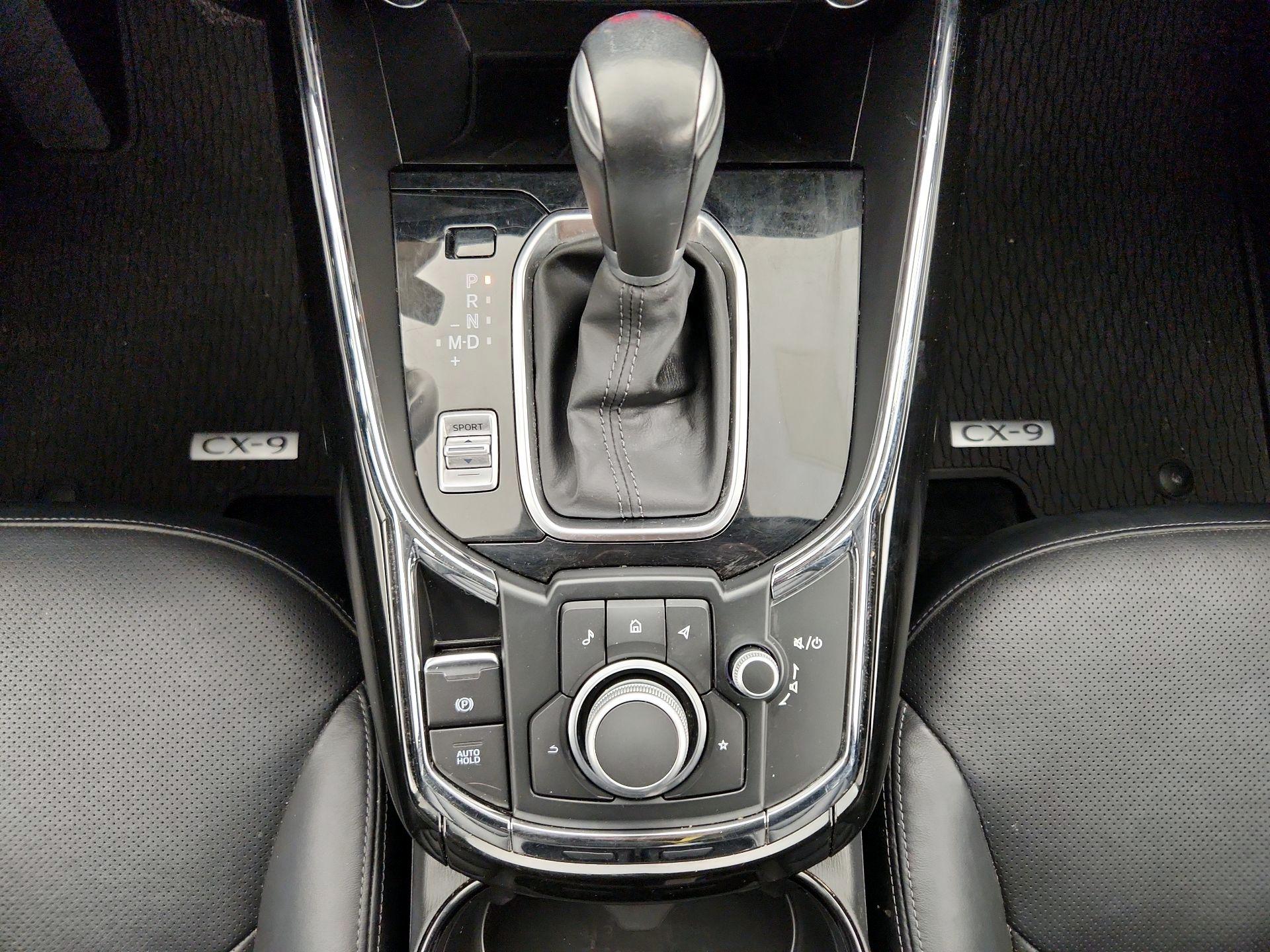 Thumbnail: 2022 Mazda CX-9 - 18