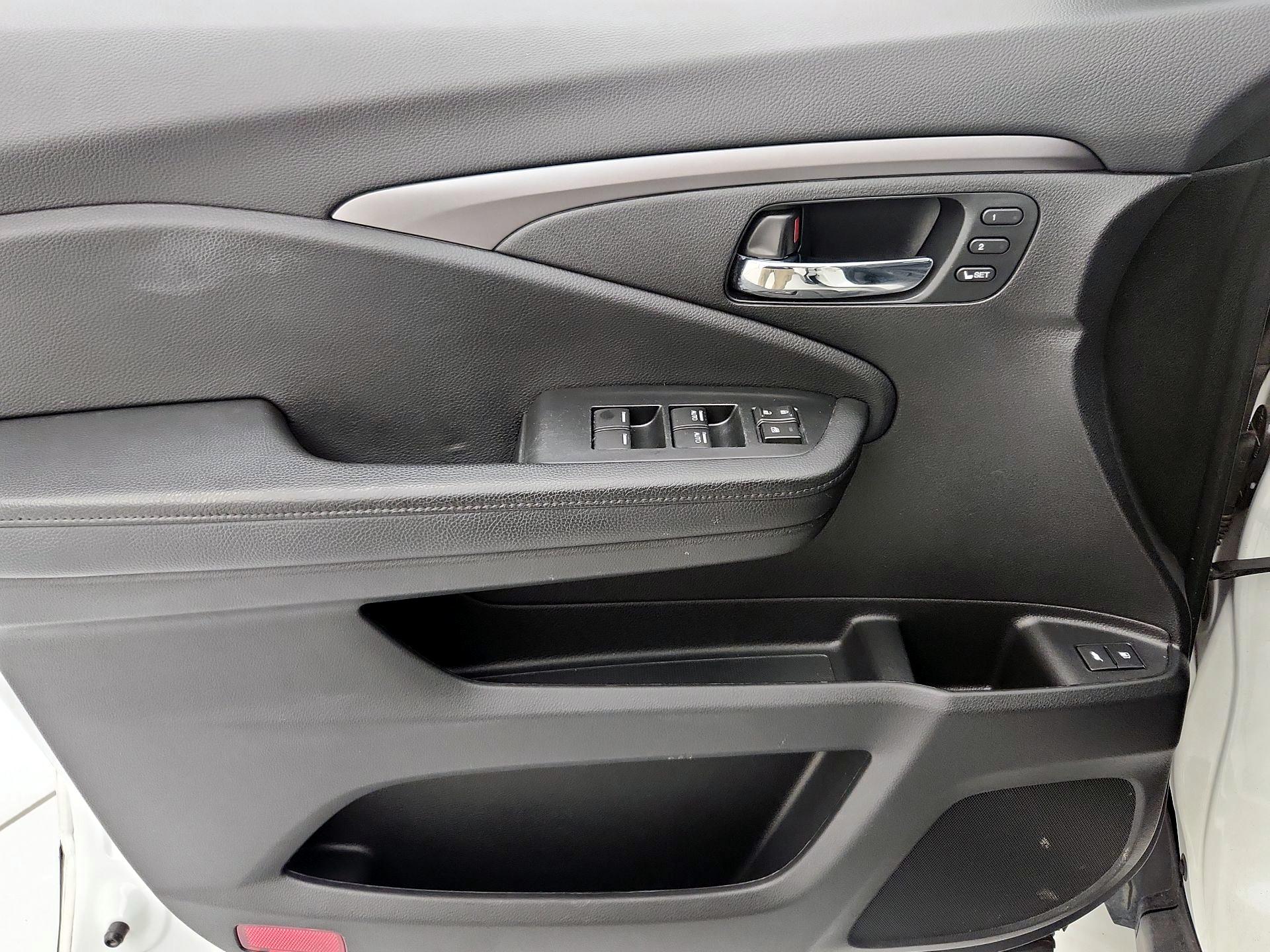 Thumbnail: 2021 Honda Pilot - 12