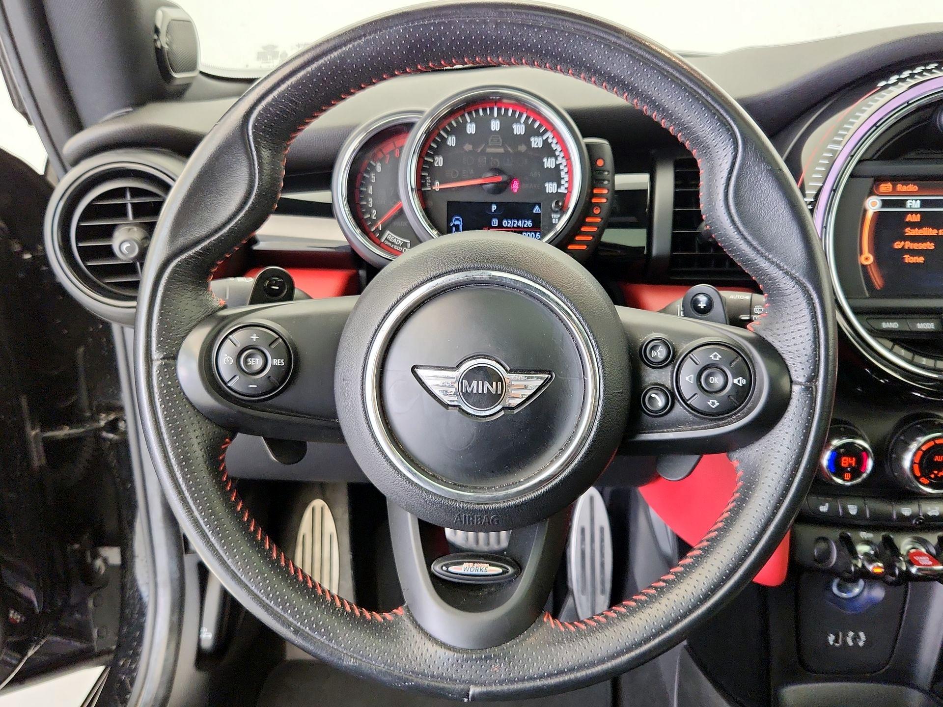 Thumbnail: 2015 MINI Cooper Hardtop - 10