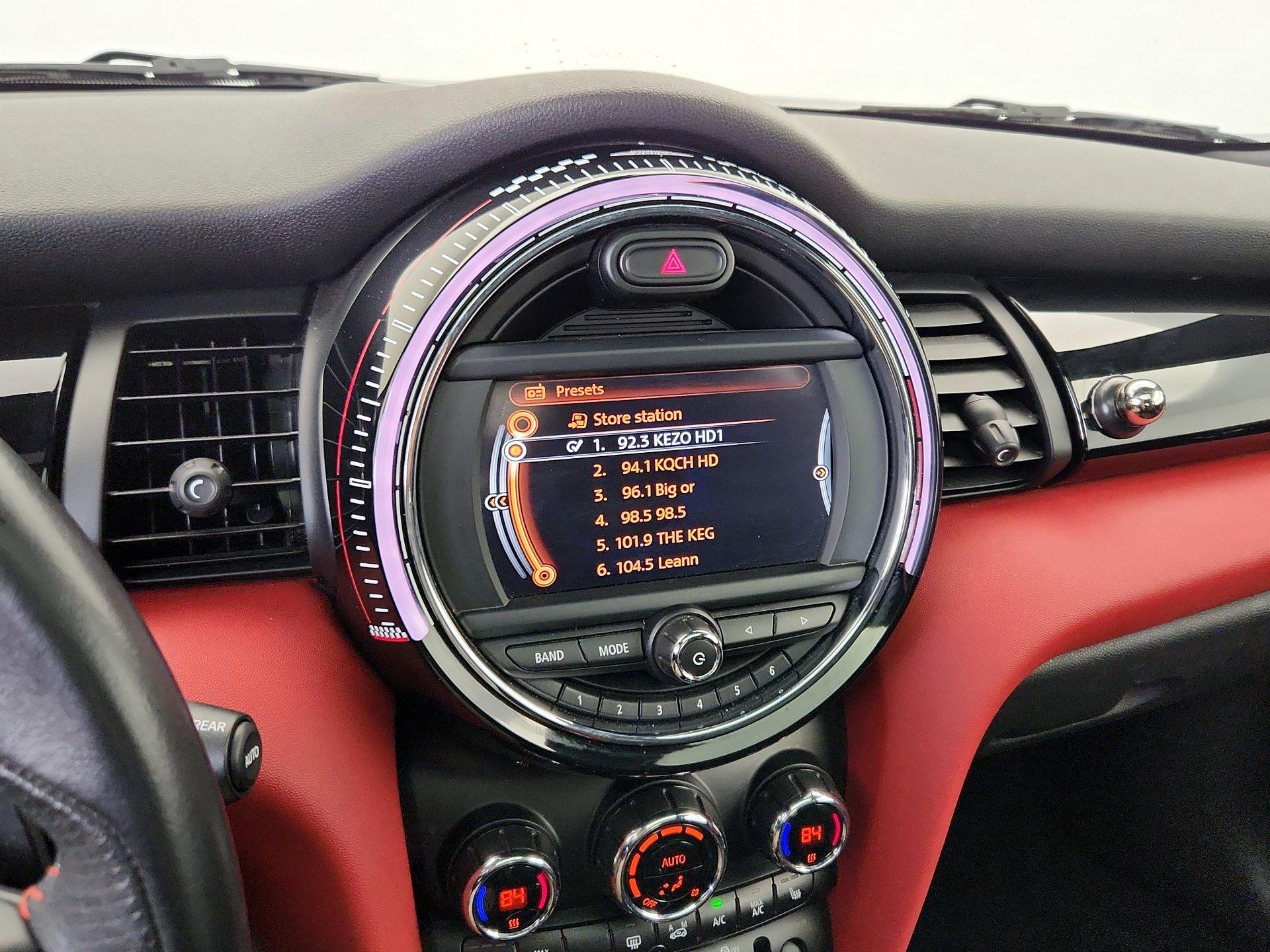 Thumbnail: 2015 MINI Cooper Hardtop - 14