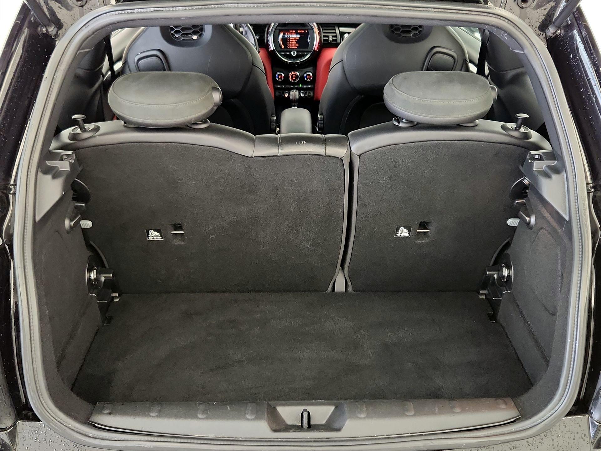 Thumbnail: 2015 MINI Cooper Hardtop - 19