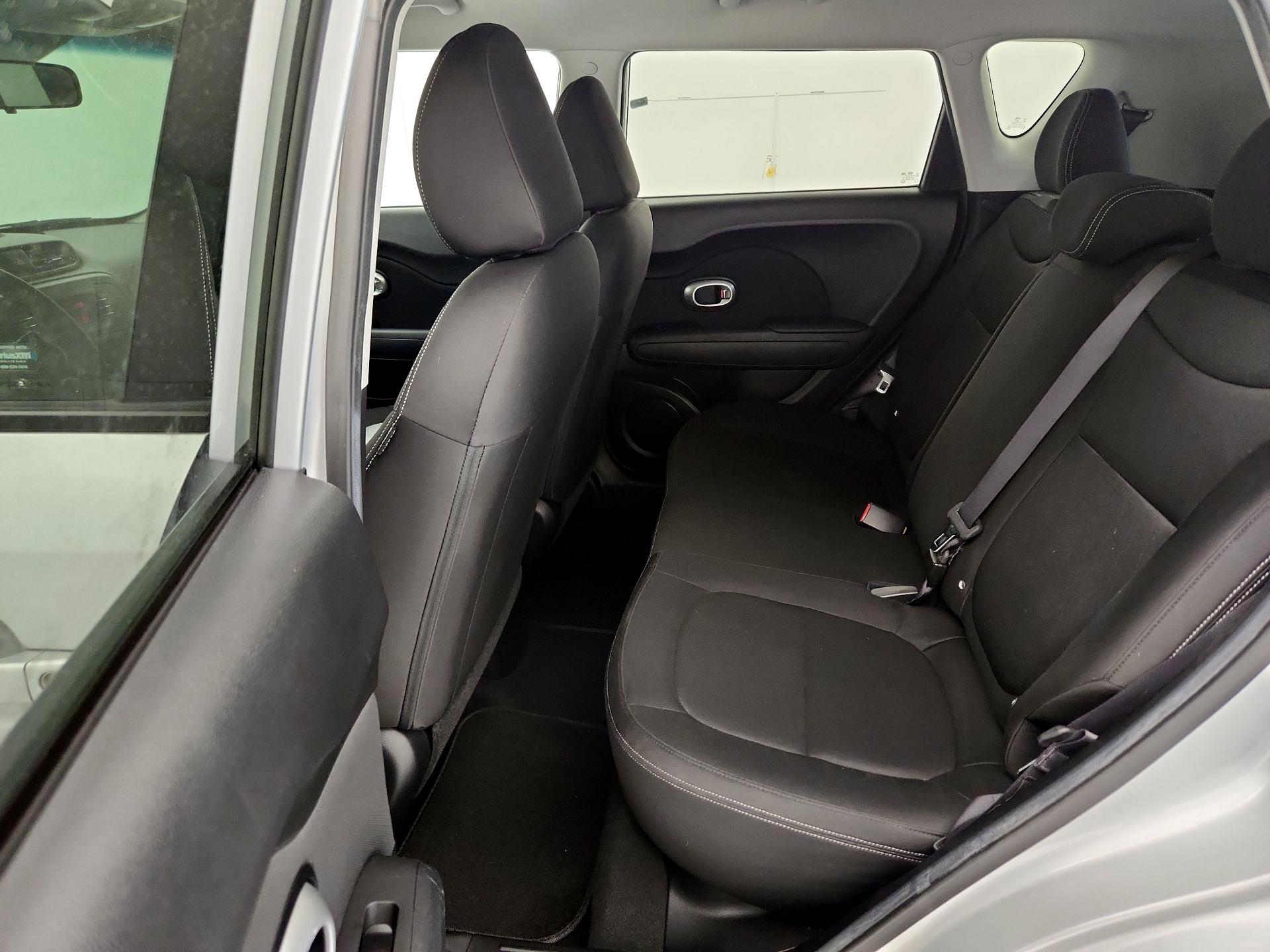 Thumbnail: 2016 Kia Soul - 18