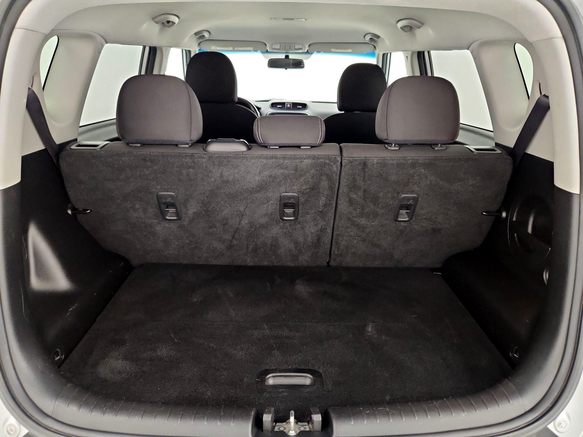 Thumbnail: 2016 Kia Soul - 19