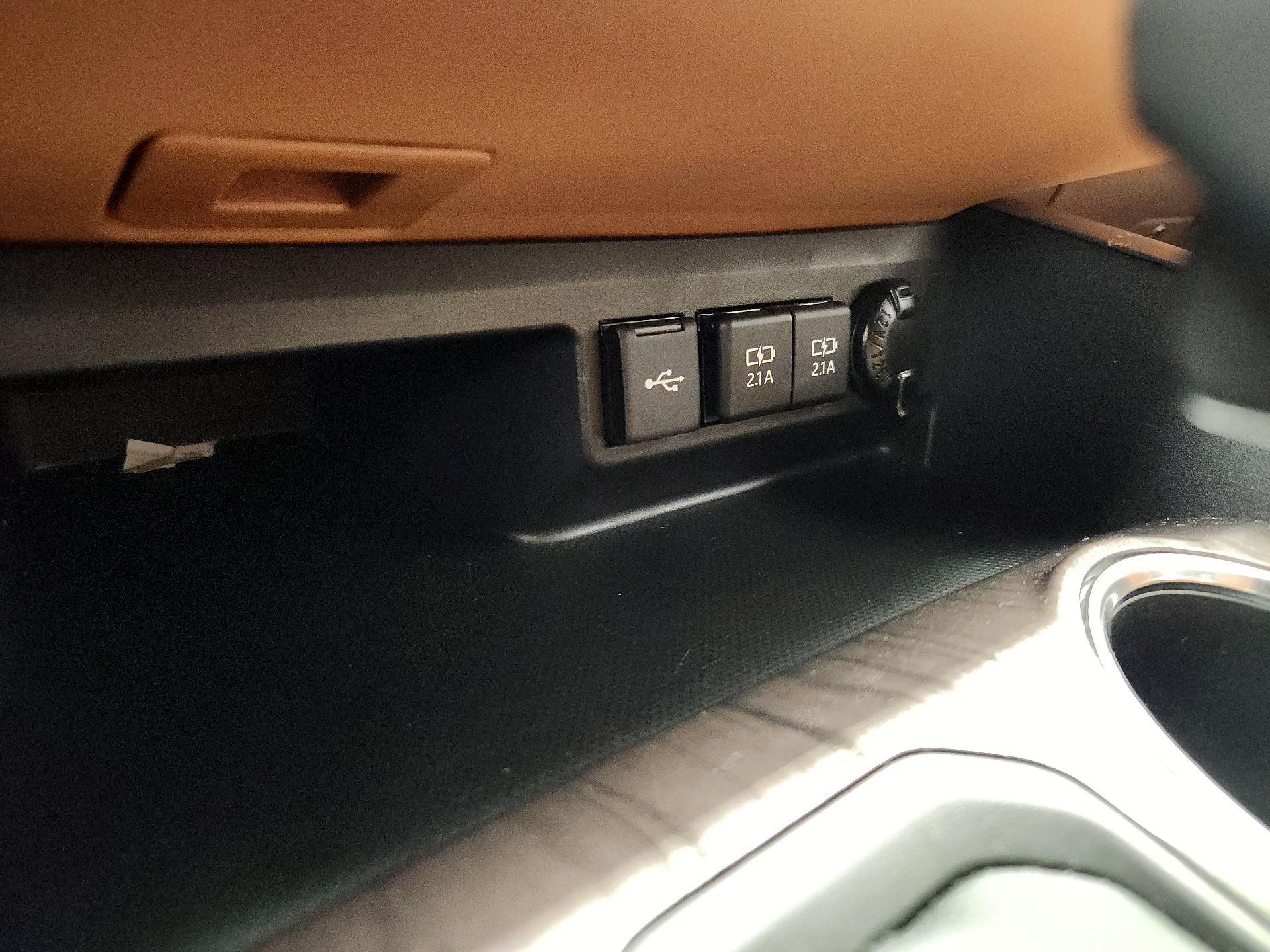 Thumbnail: 2020 Toyota Highlander - 19