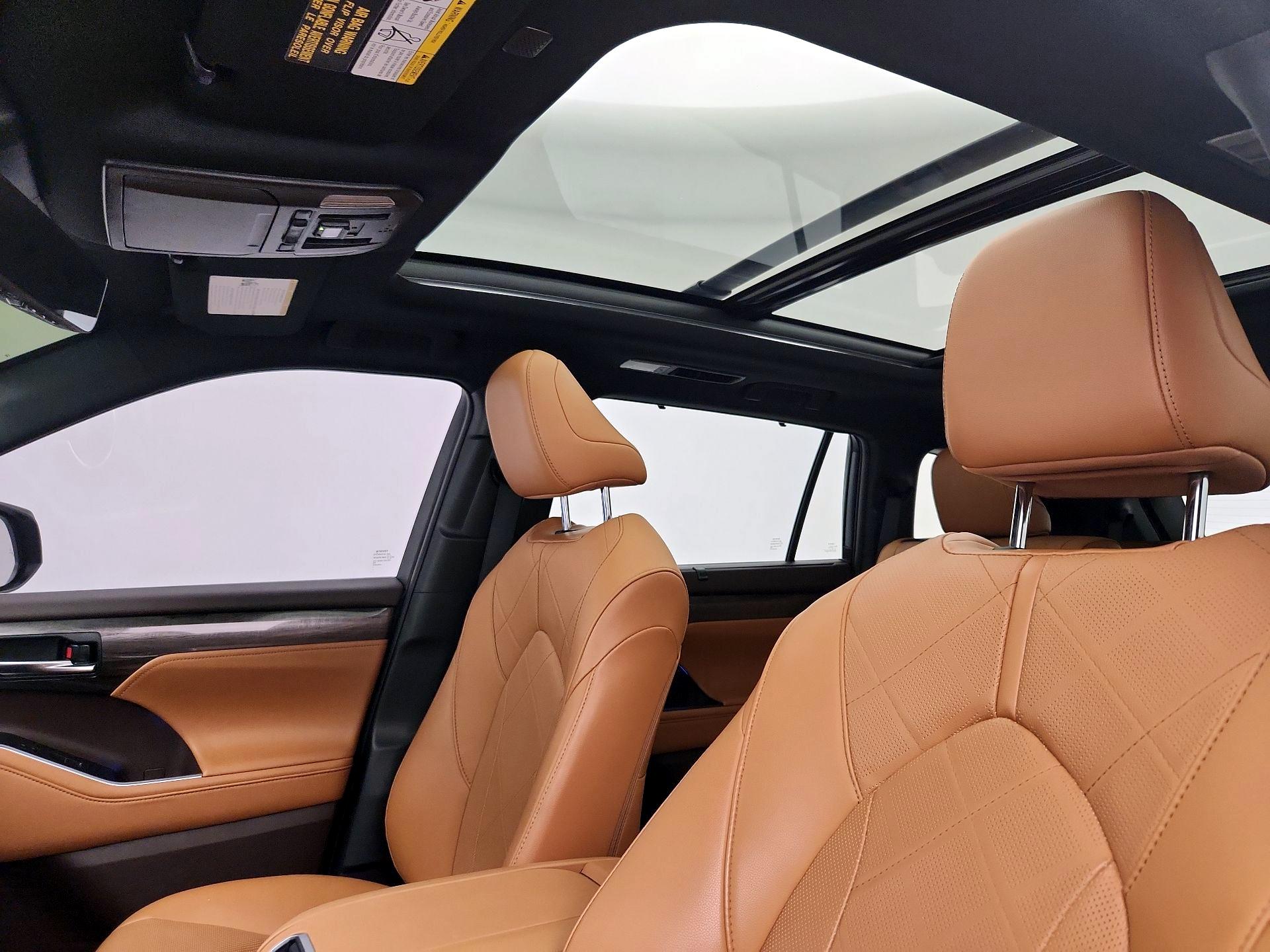 Thumbnail: 2020 Toyota Highlander - 20