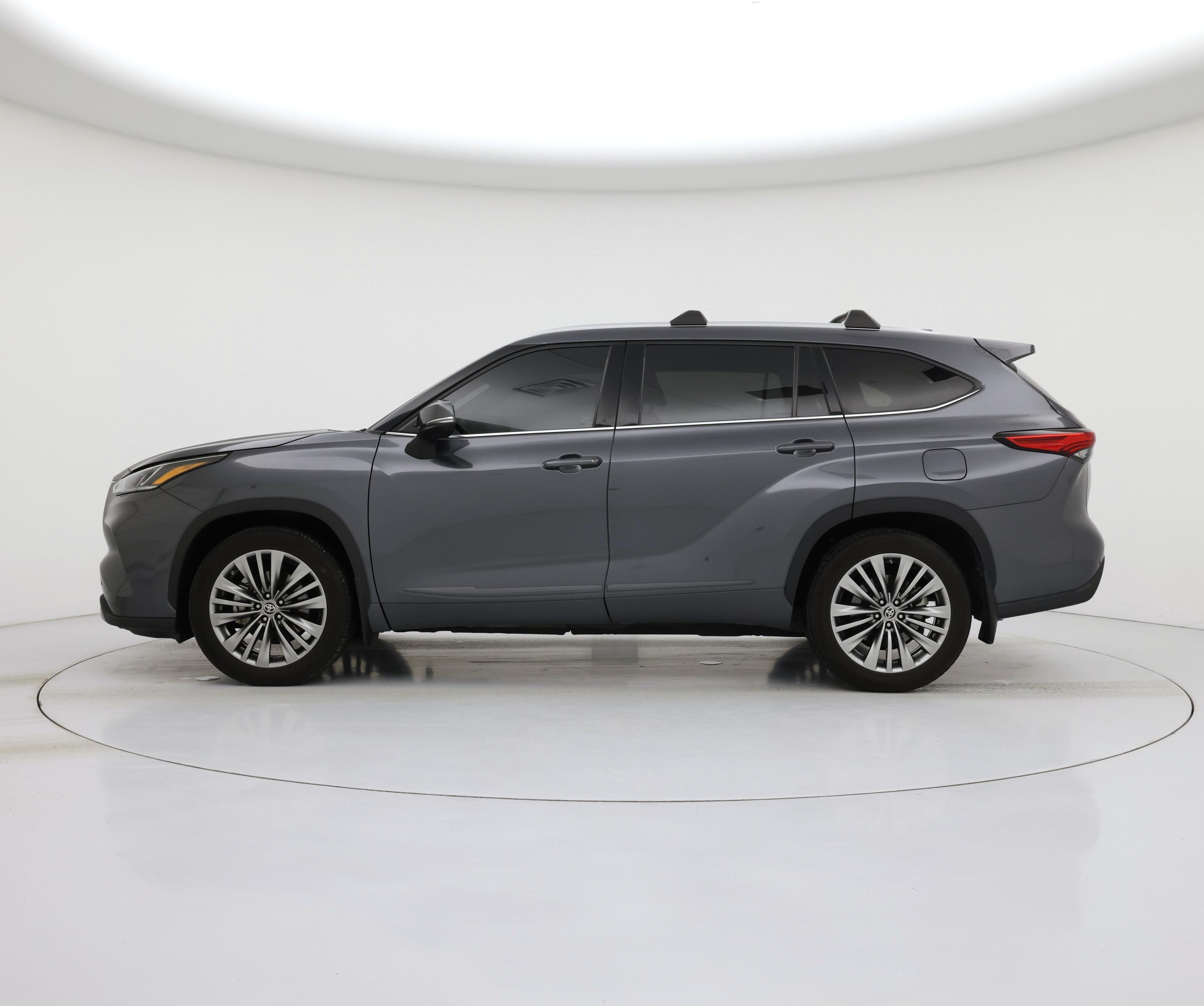 Thumbnail: 2020 Toyota Highlander - 3