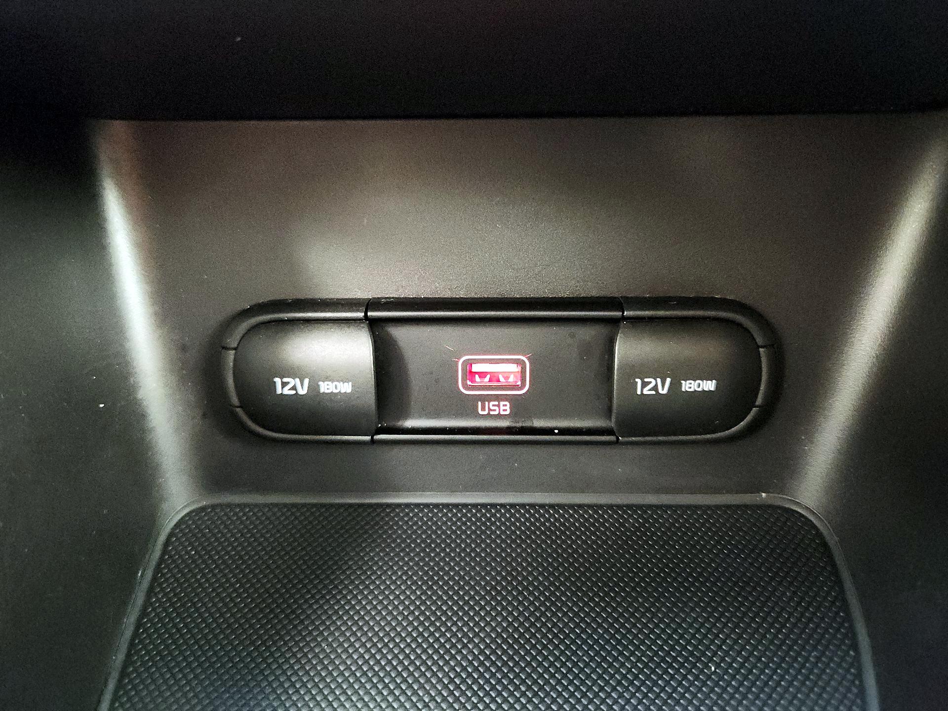 Thumbnail: 2020 Kia Sportage - 18