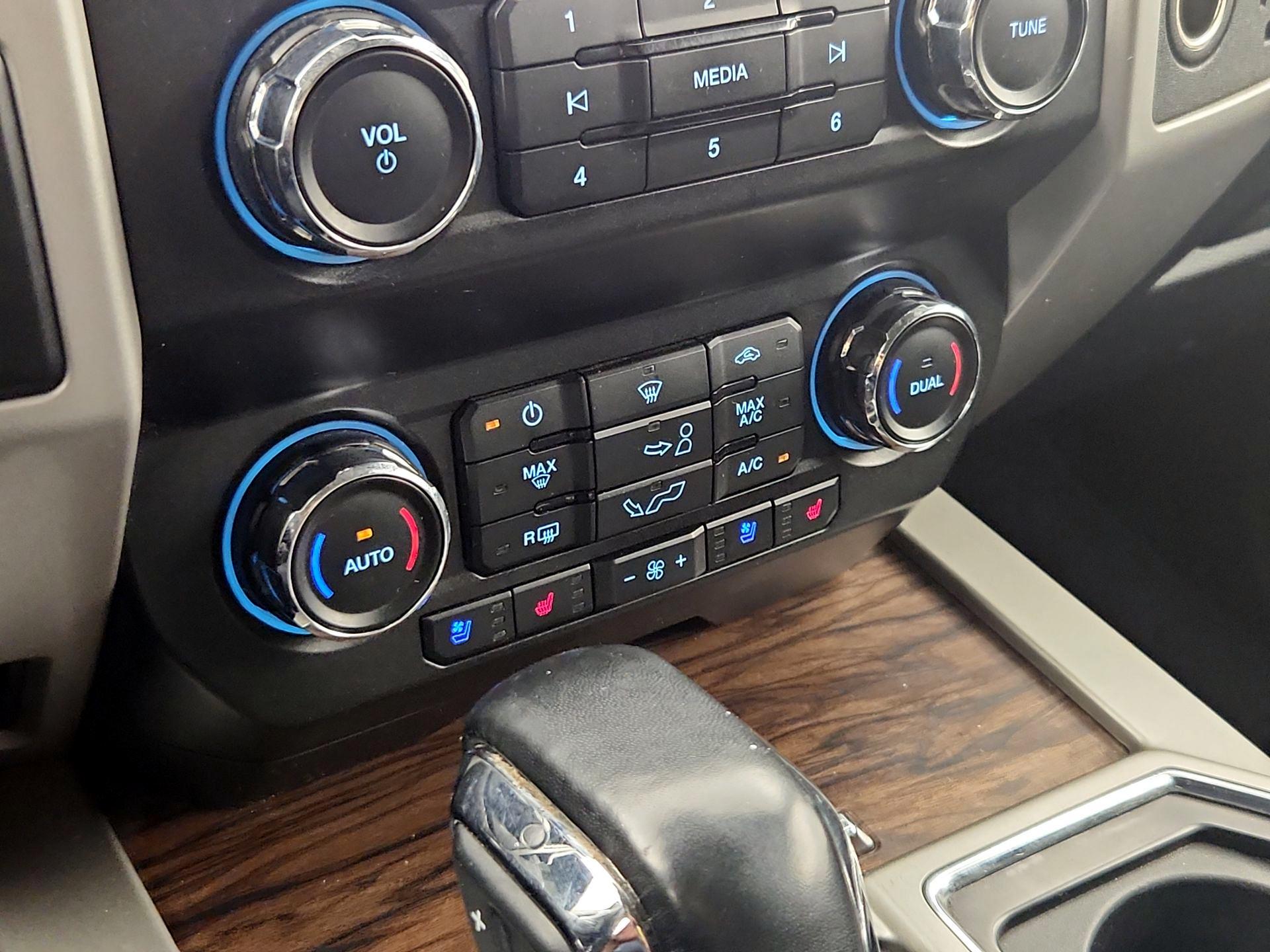 Thumbnail: 2019 Ford F-150 - 17