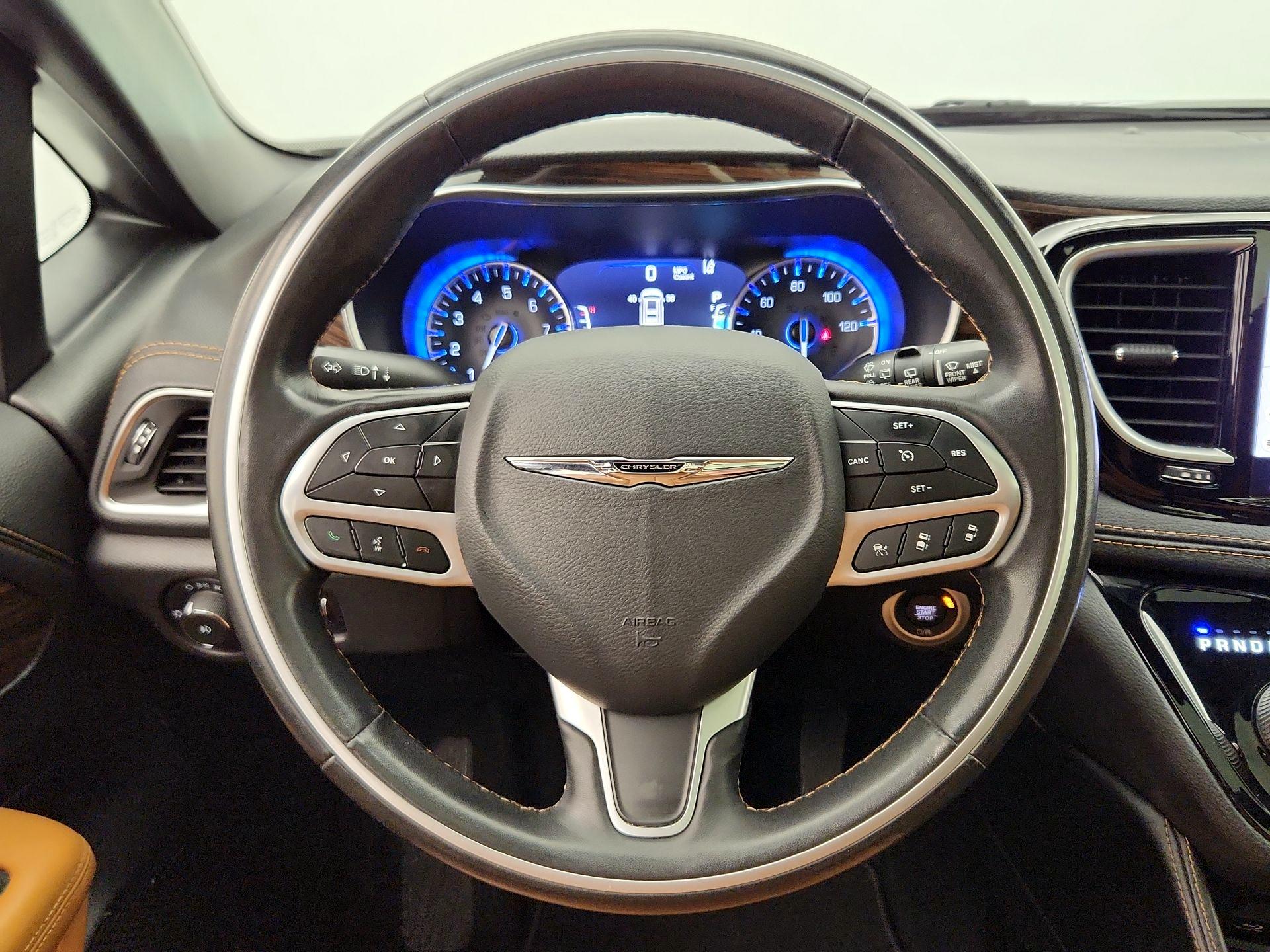 Thumbnail: 2021 Chrysler Pacifica - 10