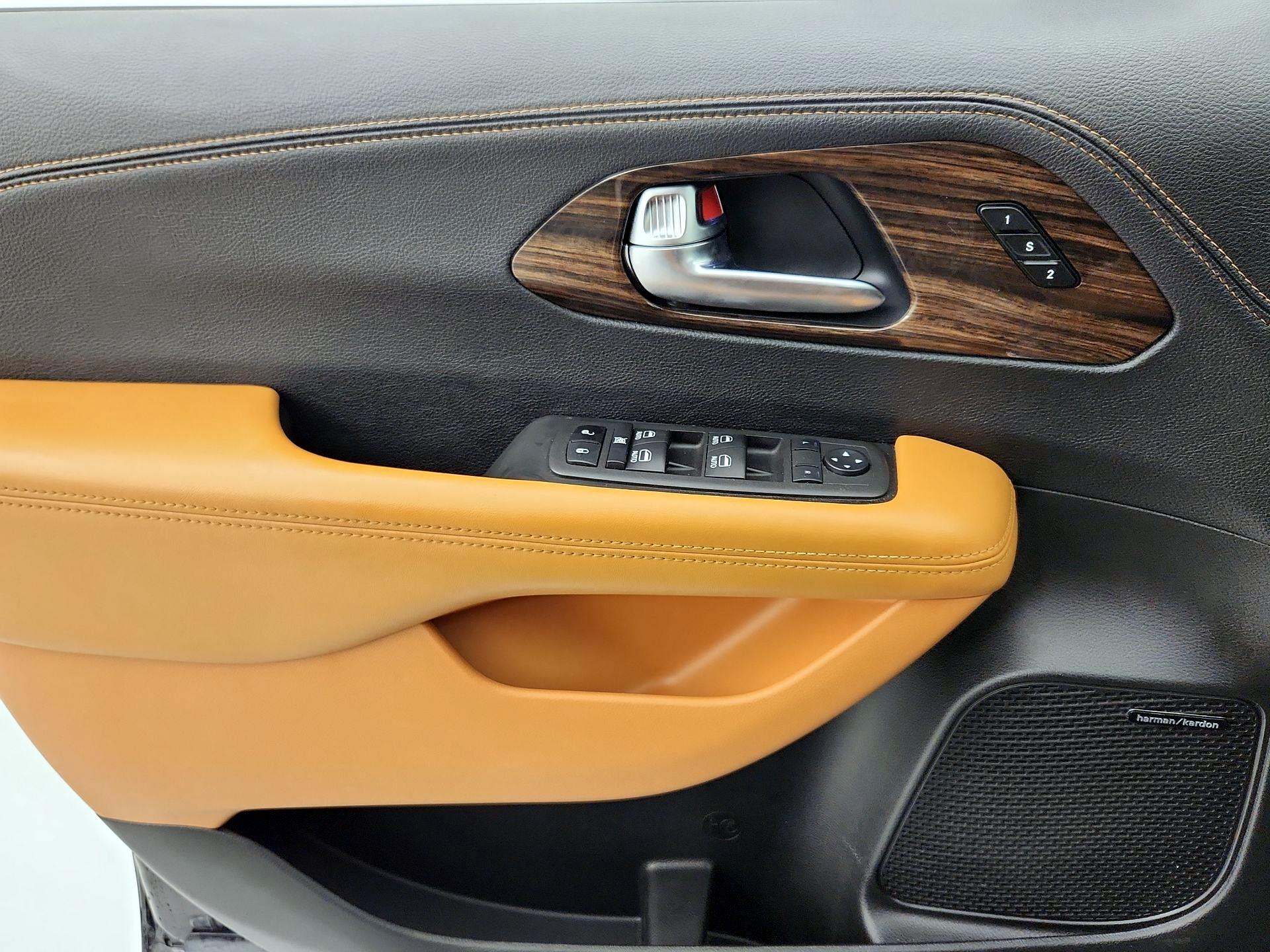 Thumbnail: 2021 Chrysler Pacifica - 12