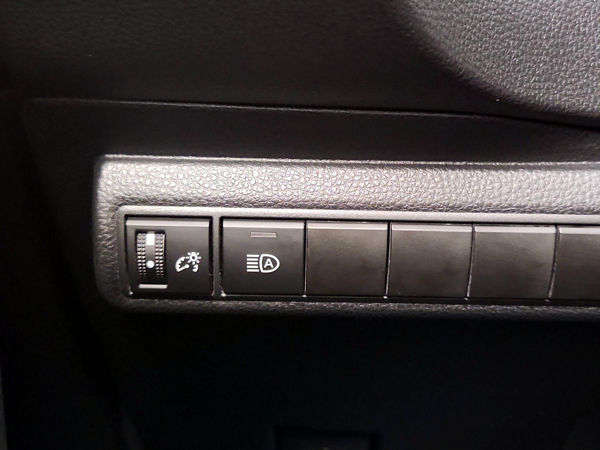 Thumbnail: 2023 Toyota Corolla - 13