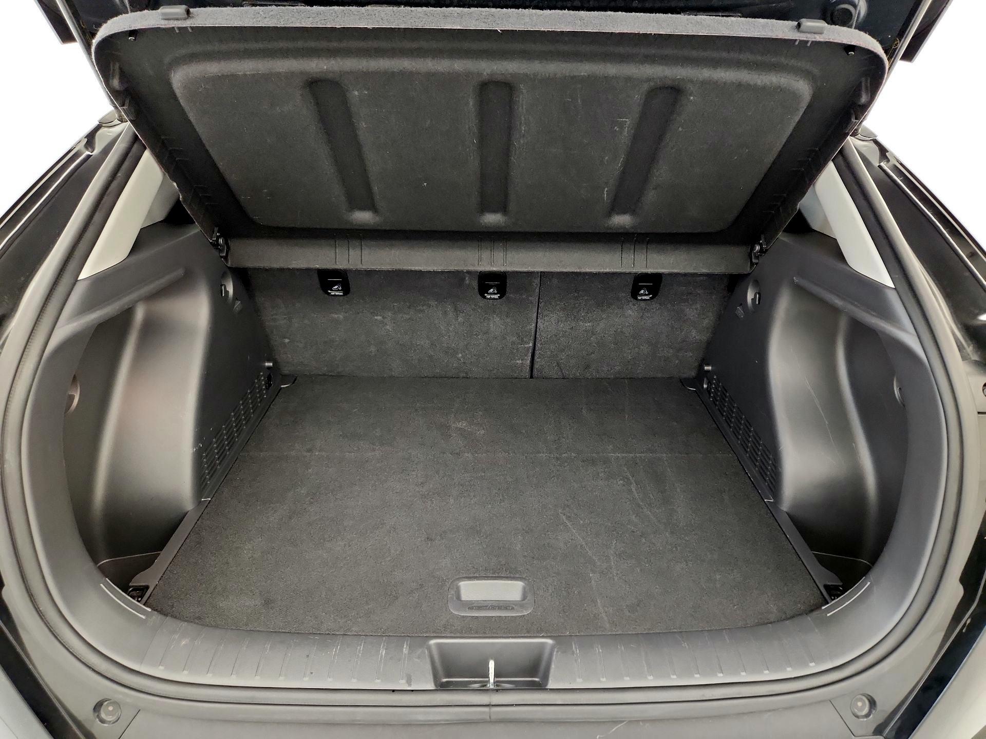 Thumbnail: 2023 Toyota Corolla - 20