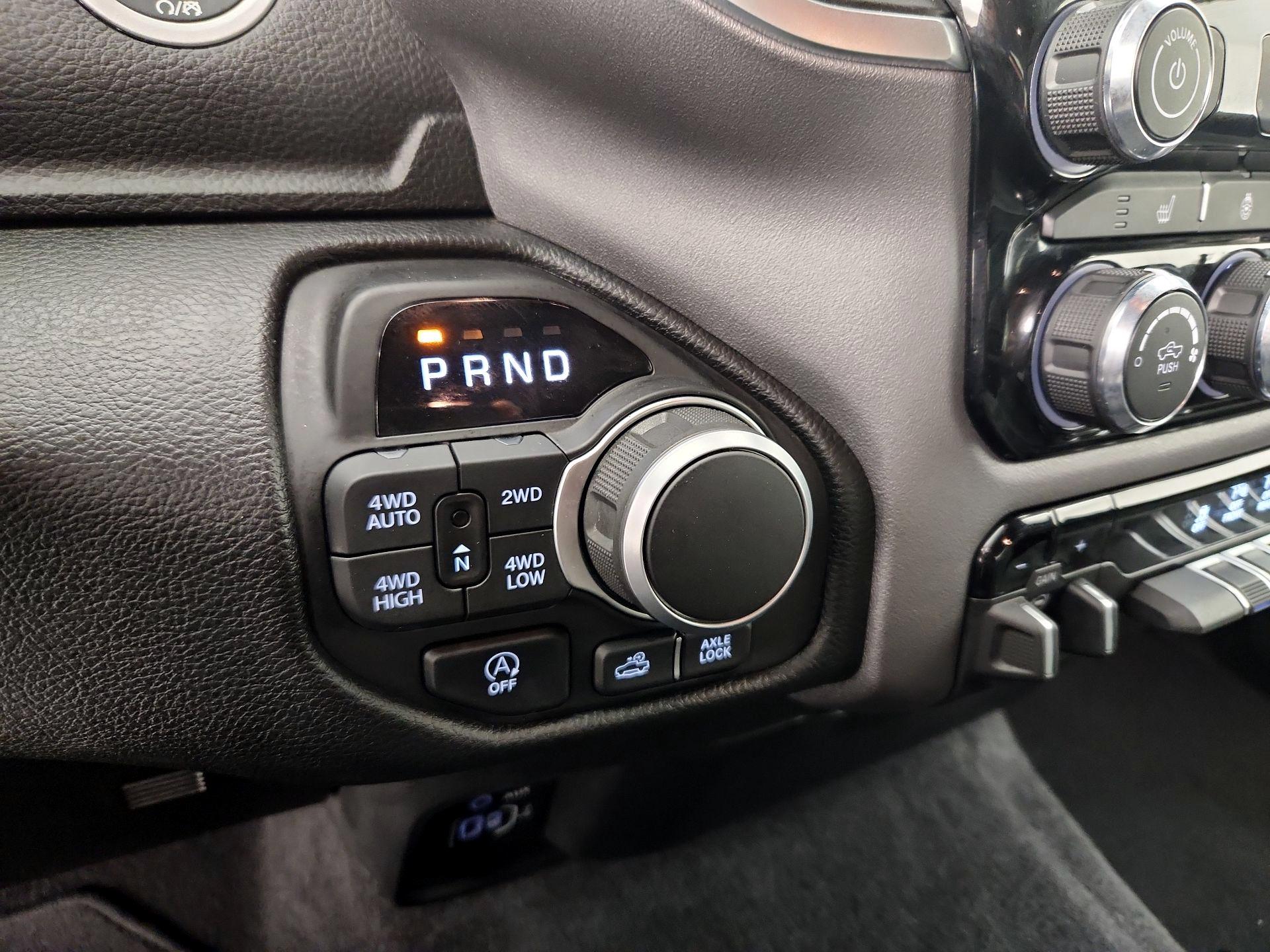 Thumbnail: 2025 RAM 1500 - 17