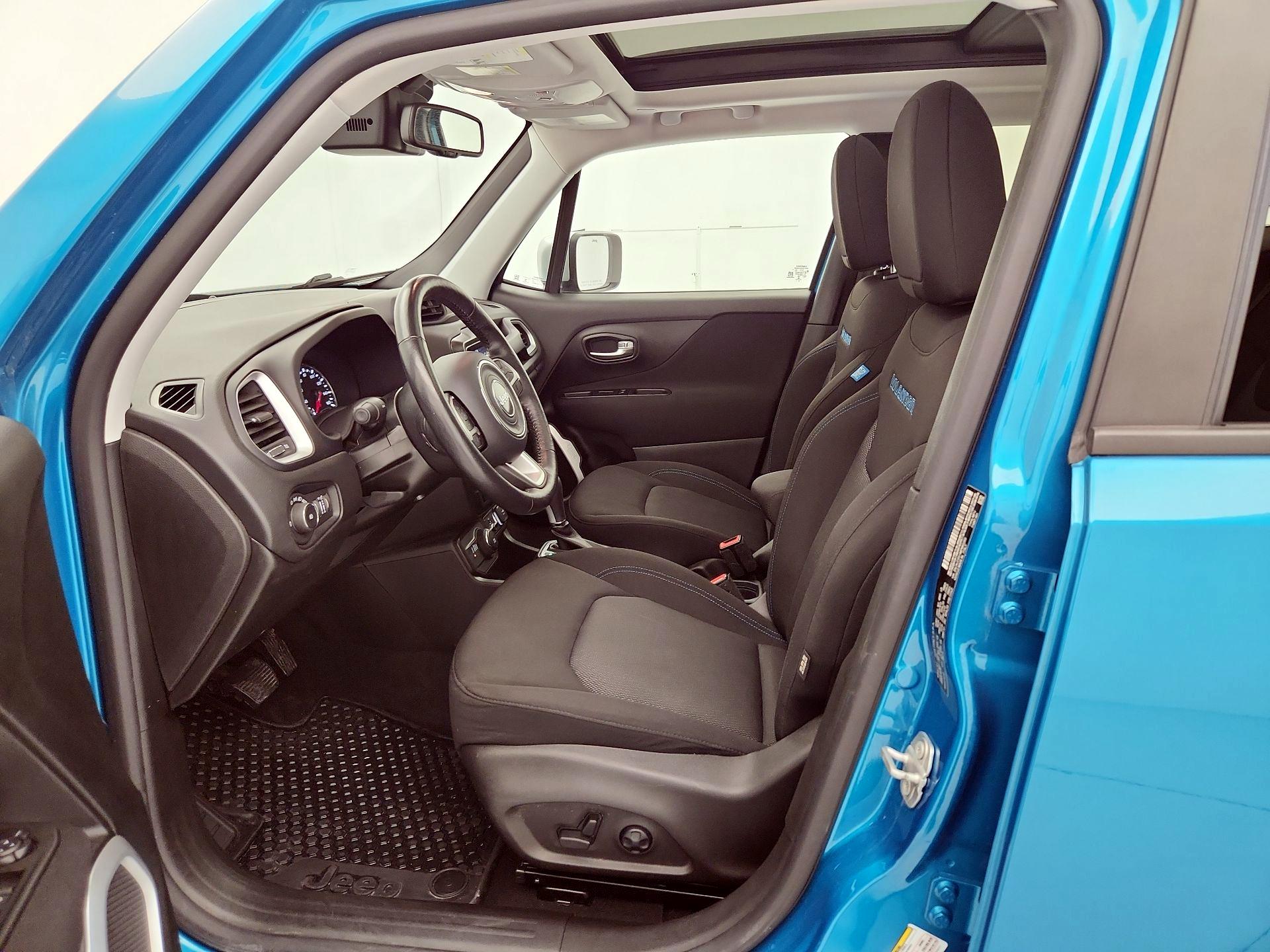 Thumbnail: 2021 Jeep Renegade - 11