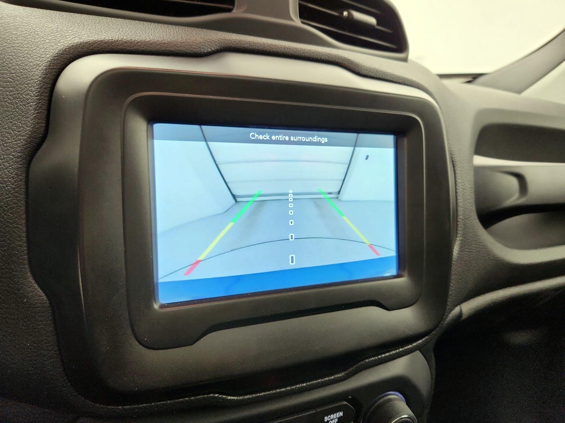 Thumbnail: 2021 Jeep Renegade - 14