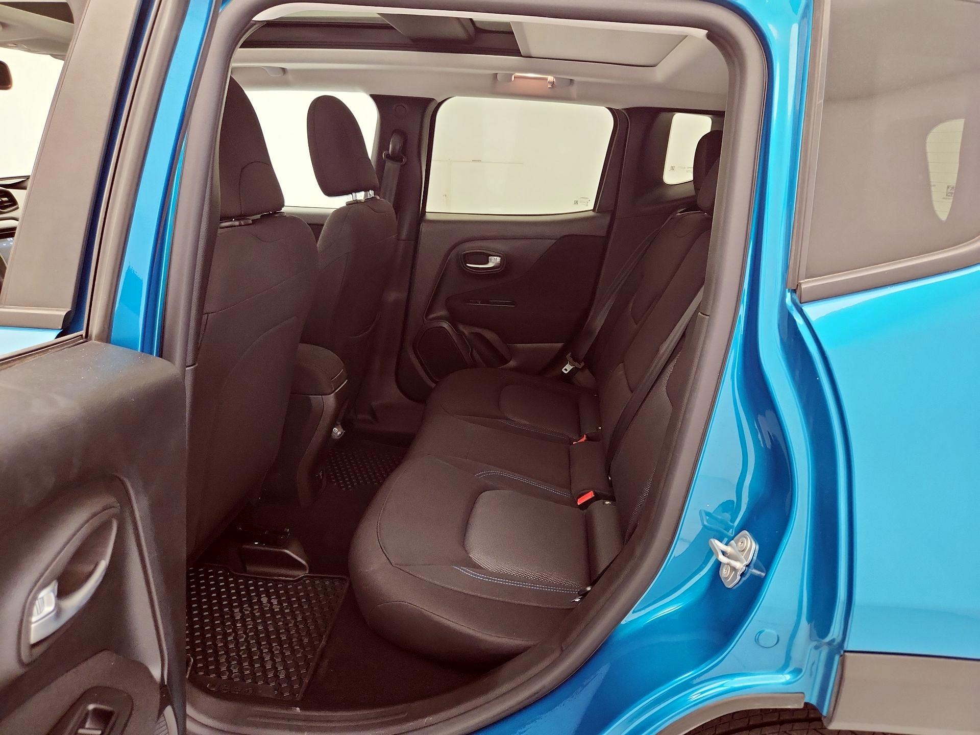 Thumbnail: 2021 Jeep Renegade - 20