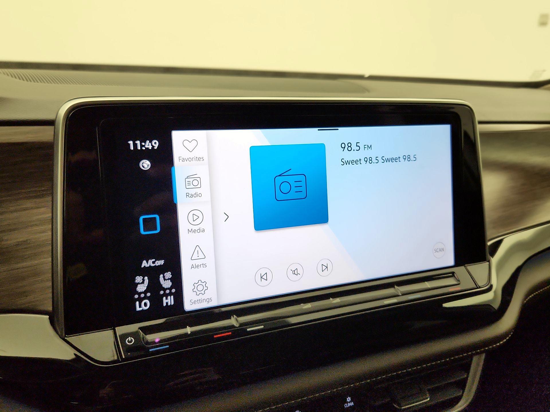 Thumbnail: 2024 Volkswagen Atlas - 16