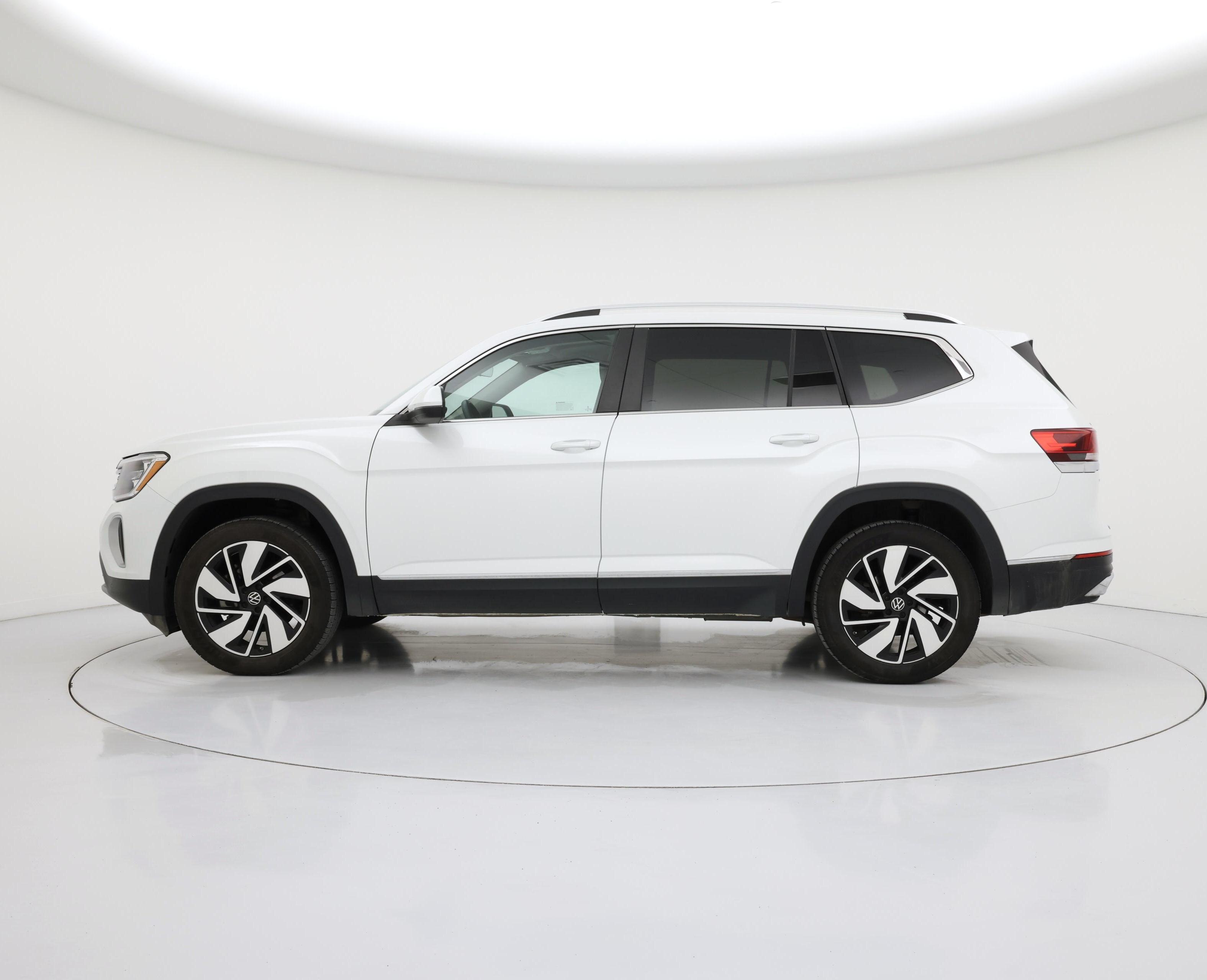Thumbnail: 2024 Volkswagen Atlas - 3