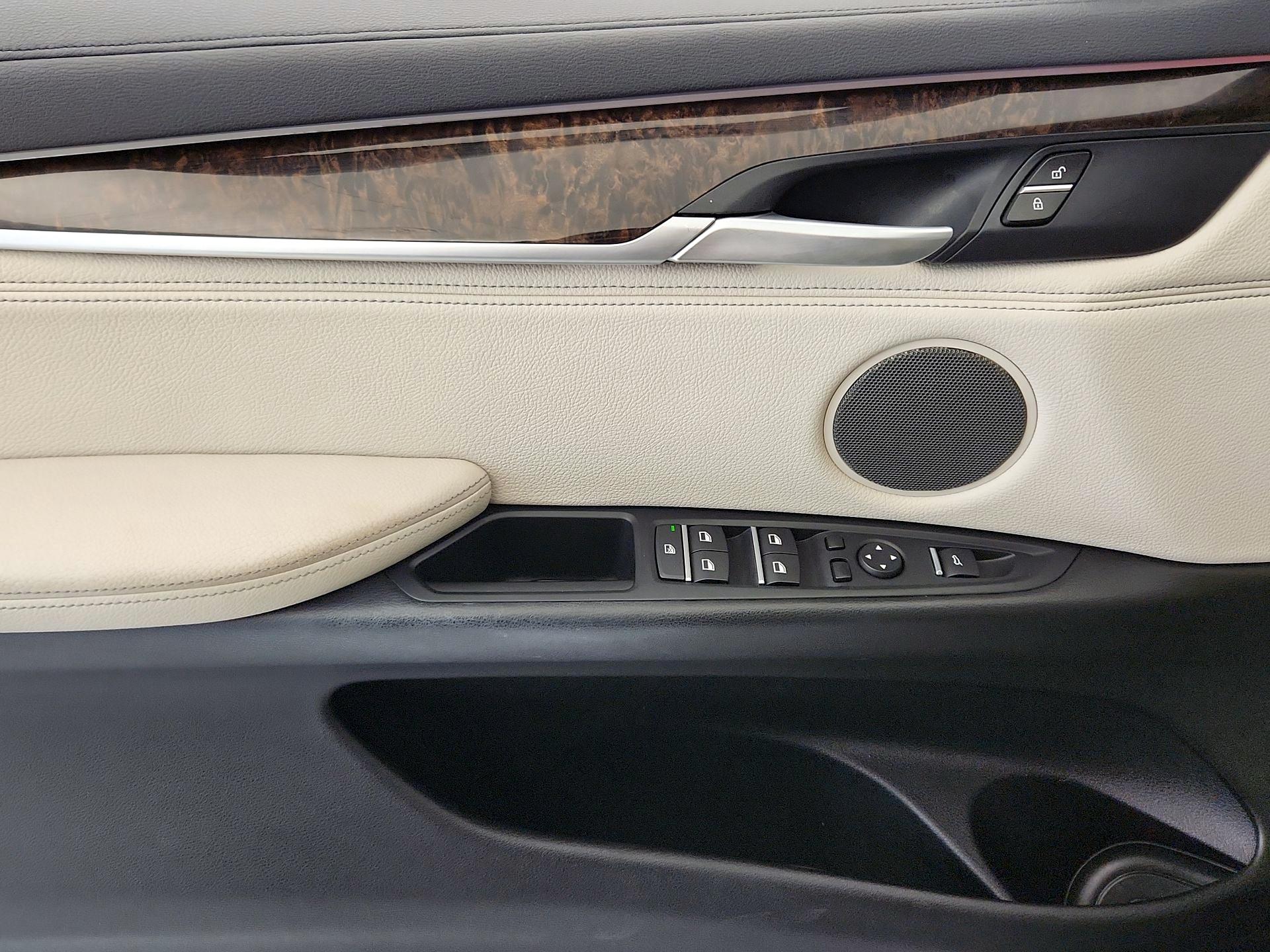 Thumbnail: 2015 BMW X6 - 12