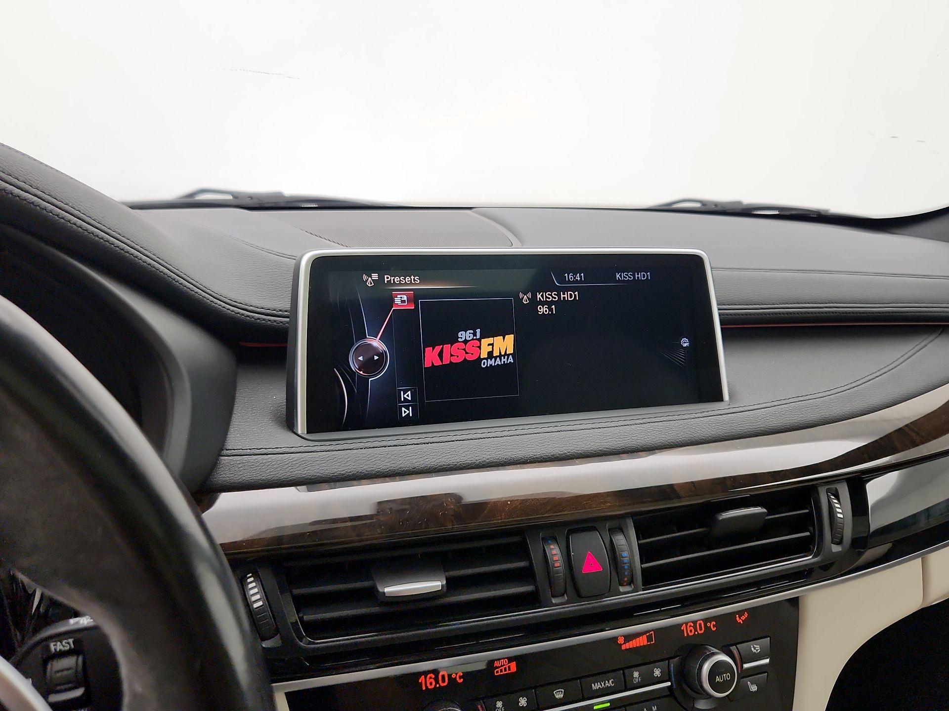 Thumbnail: 2015 BMW X6 - 16