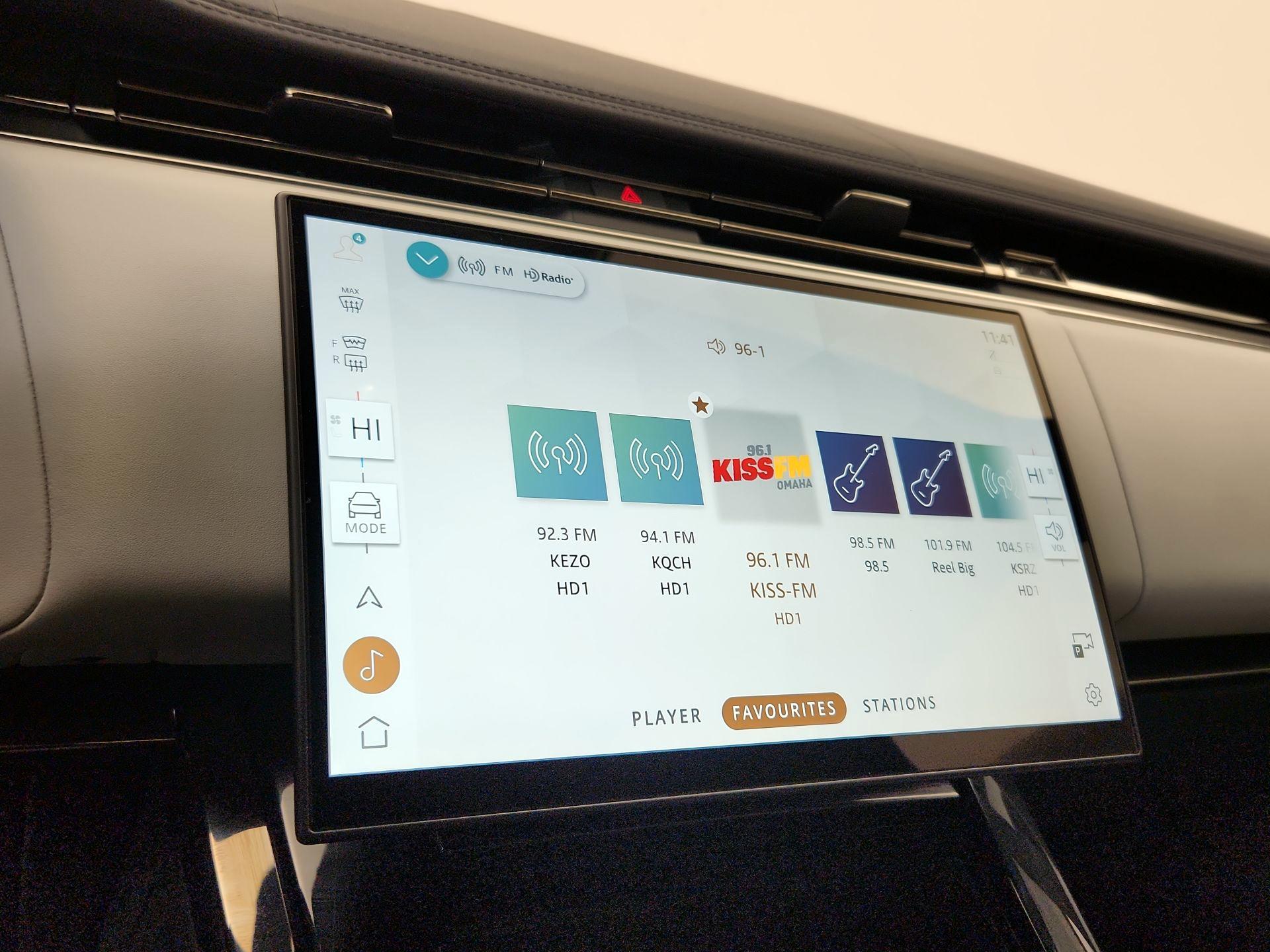 Thumbnail: 2025 Land Rover Range Rover Sport - 16