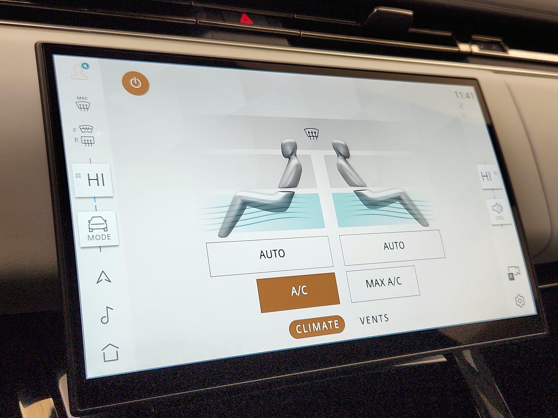 Thumbnail: 2025 Land Rover Range Rover Sport - 17