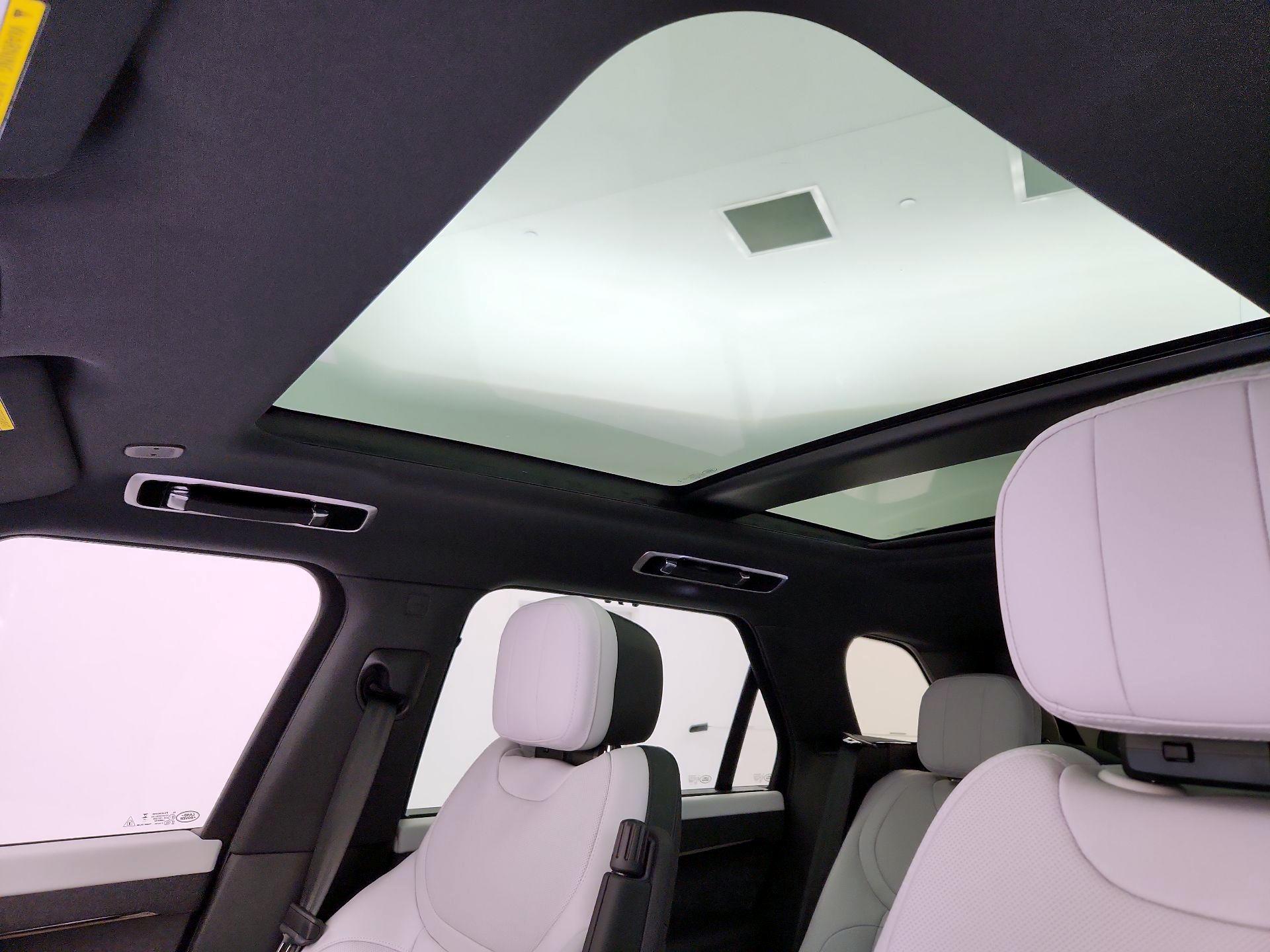 Thumbnail: 2025 Land Rover Range Rover Sport - 20