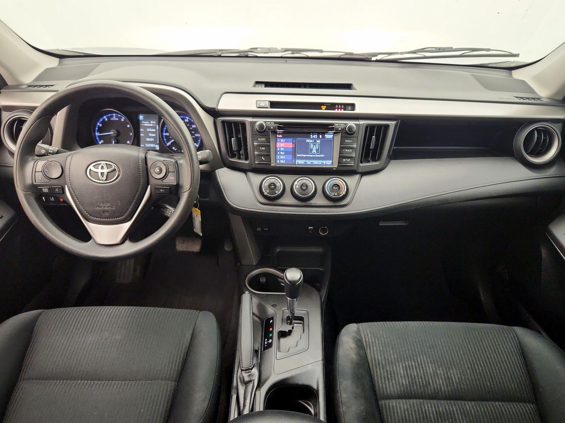 Thumbnail: 2017 Toyota RAV4 - 9