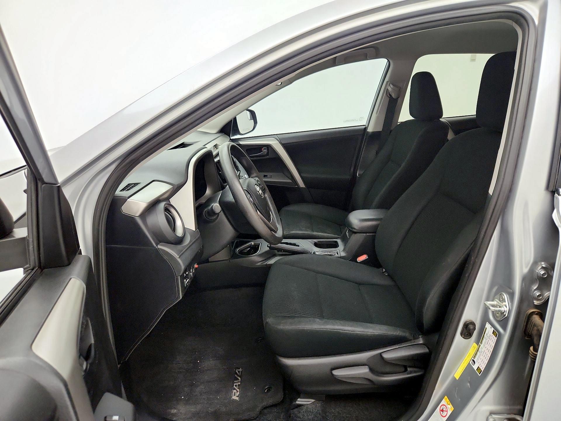 Thumbnail: 2017 Toyota RAV4 - 11