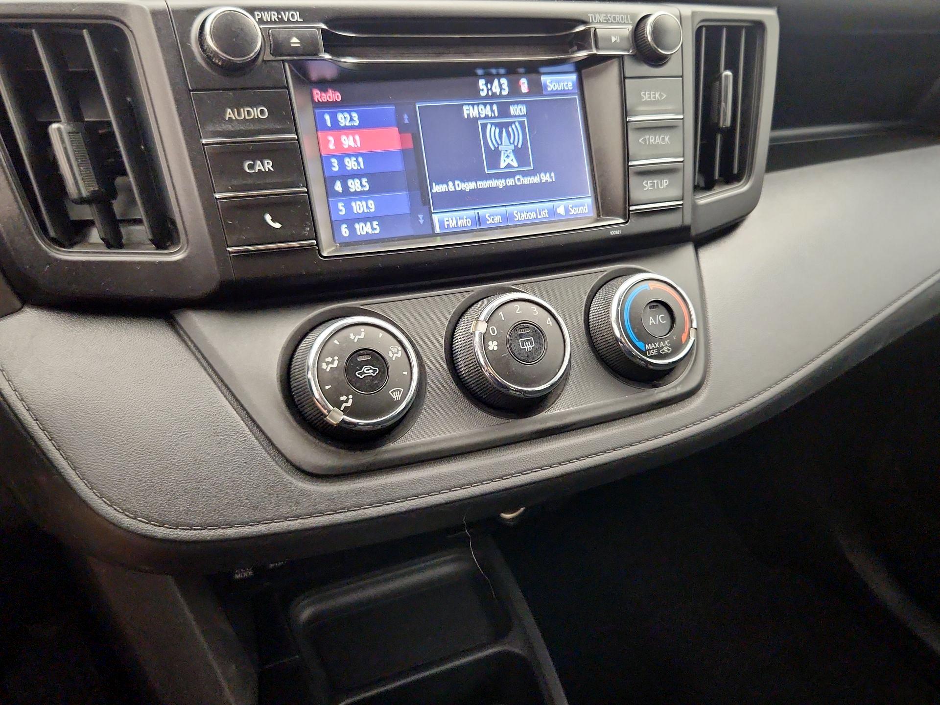 Thumbnail: 2017 Toyota RAV4 - 16