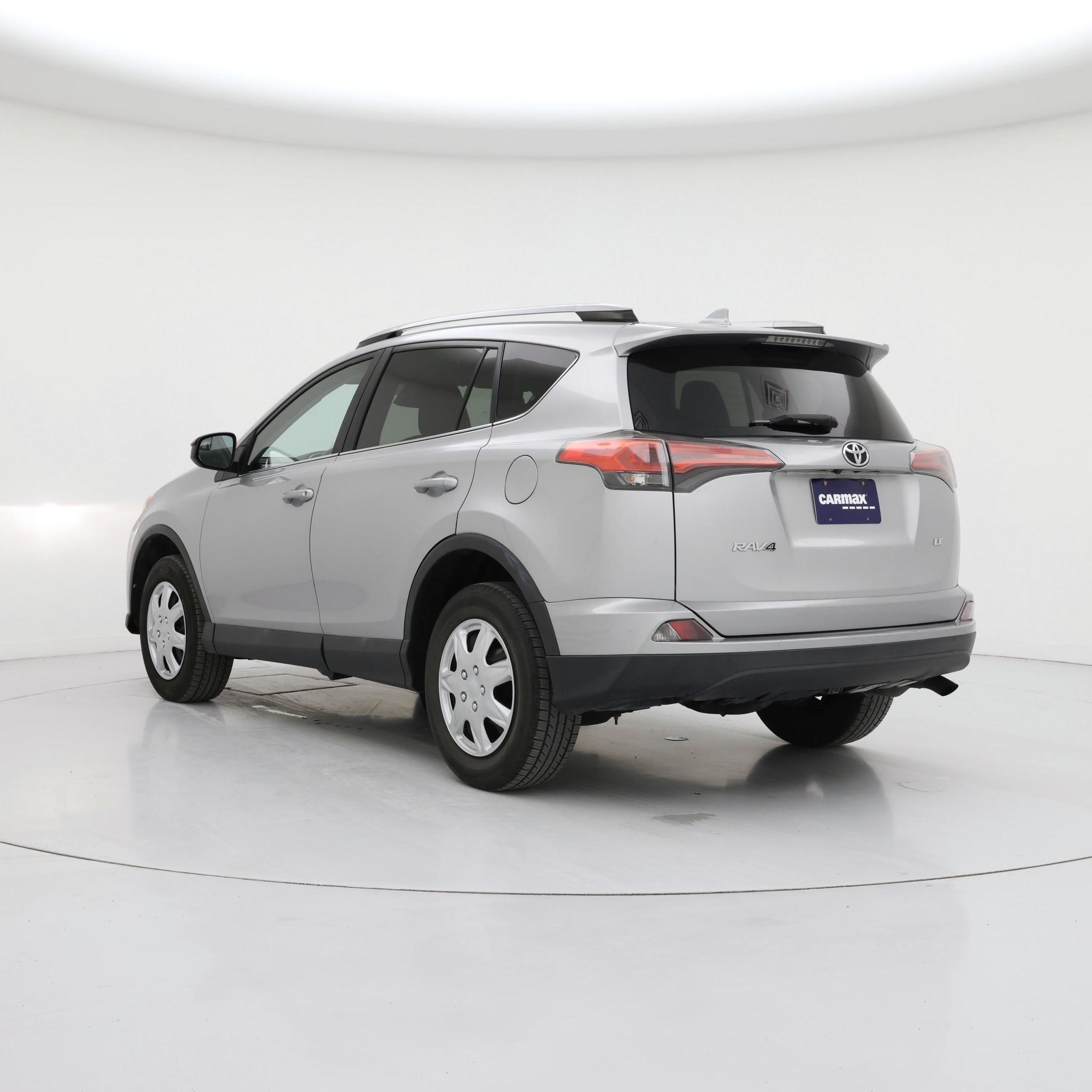 Thumbnail: 2017 Toyota RAV4 - 2