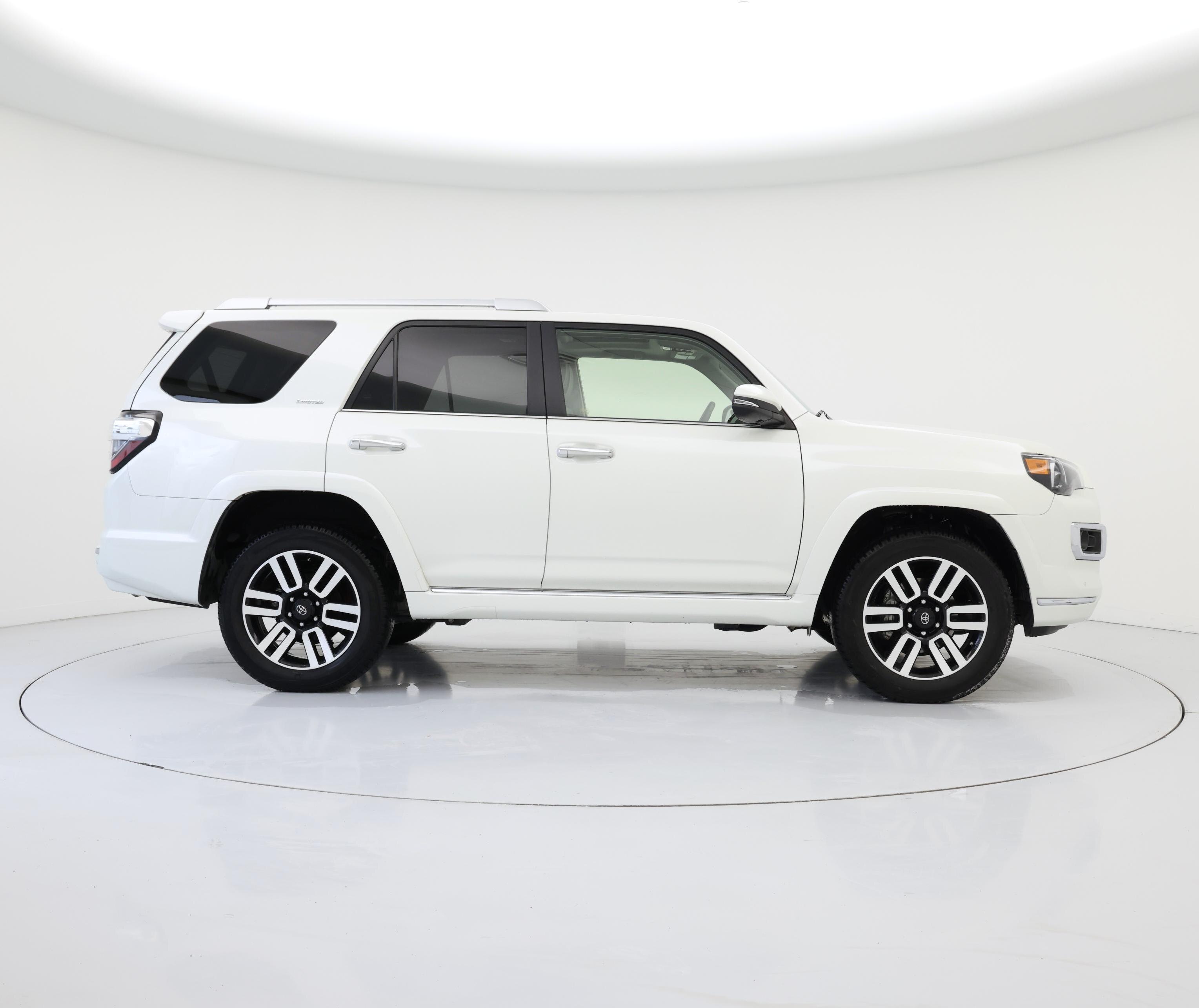 Thumbnail: 2019 Toyota 4Runner - 7