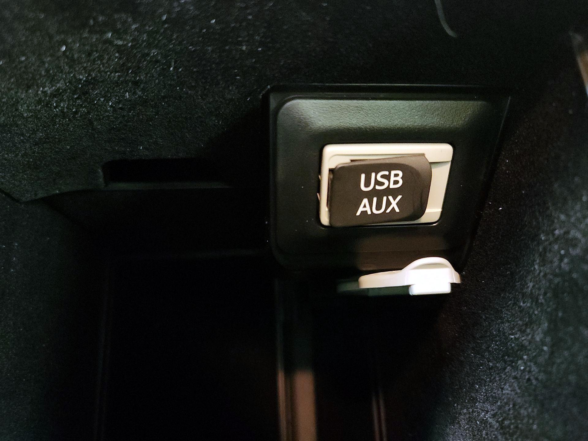 Thumbnail: 2015 Lexus RX - 18