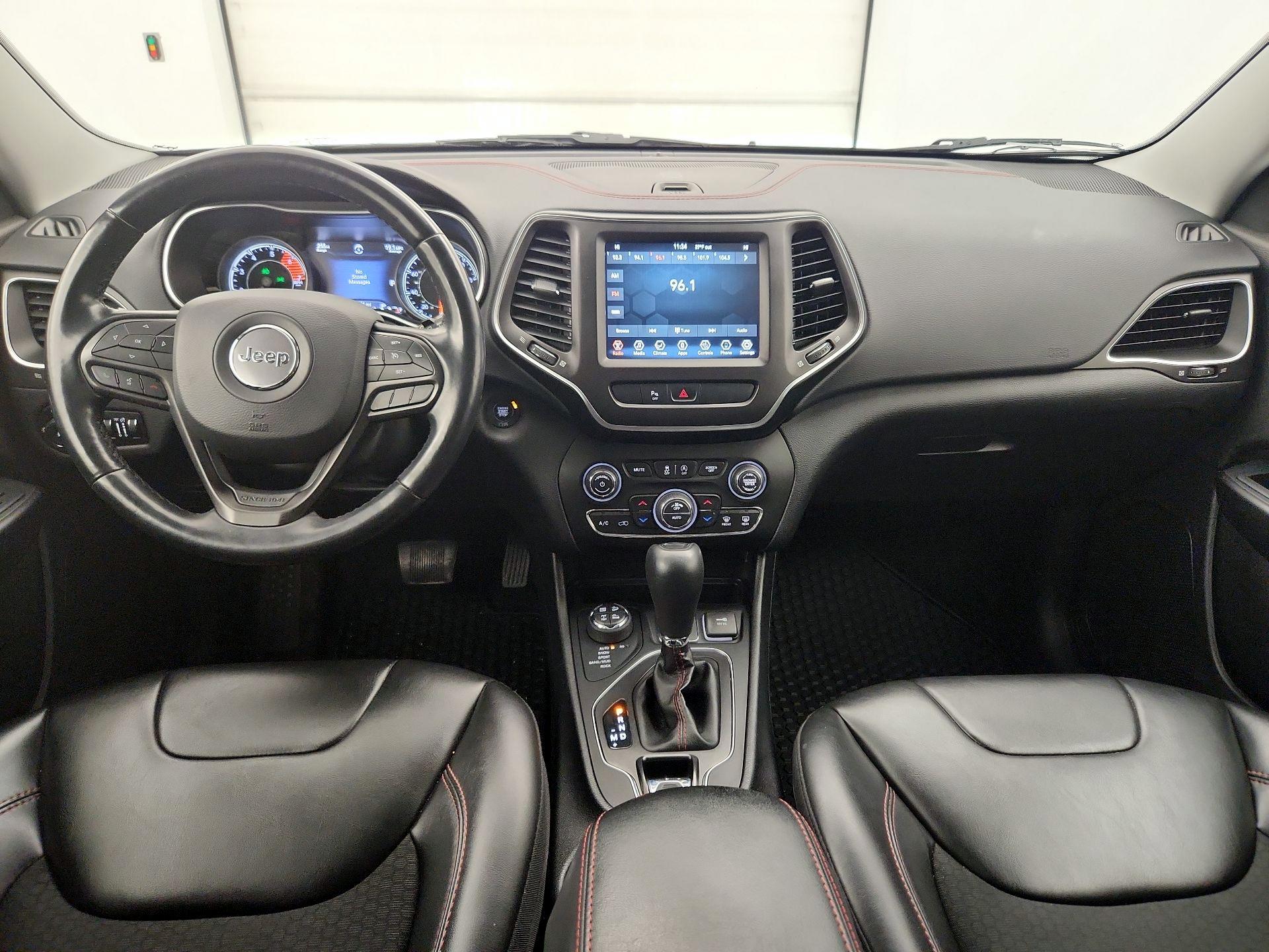 Thumbnail: 2020 Jeep Cherokee - 9