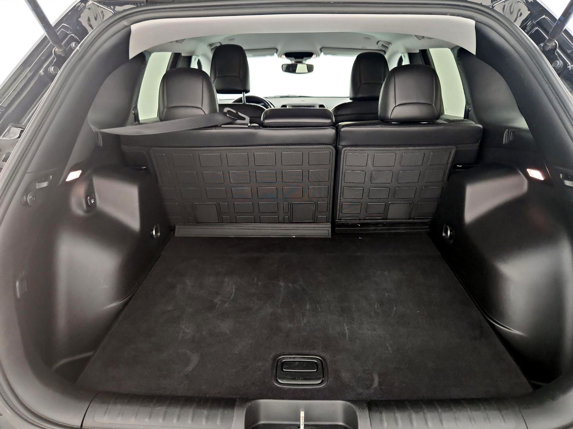 Thumbnail: 2020 Jeep Cherokee - 20