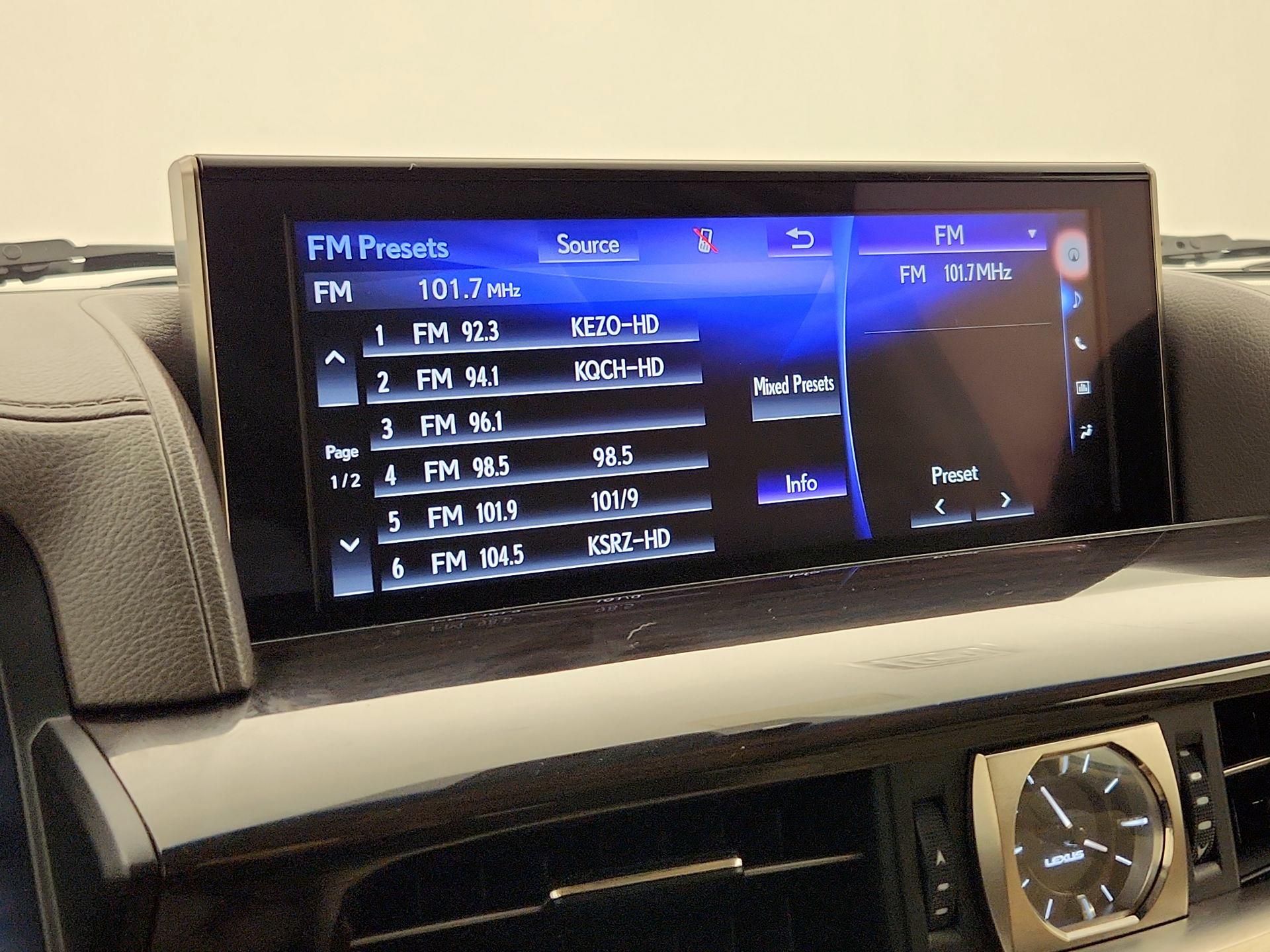 Thumbnail: 2018 Lexus LX - 16