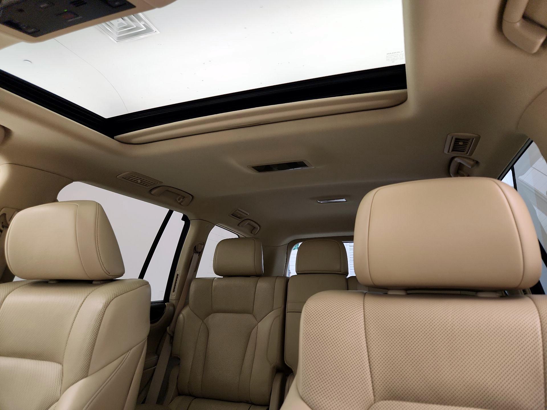 Thumbnail: 2018 Lexus LX - 20