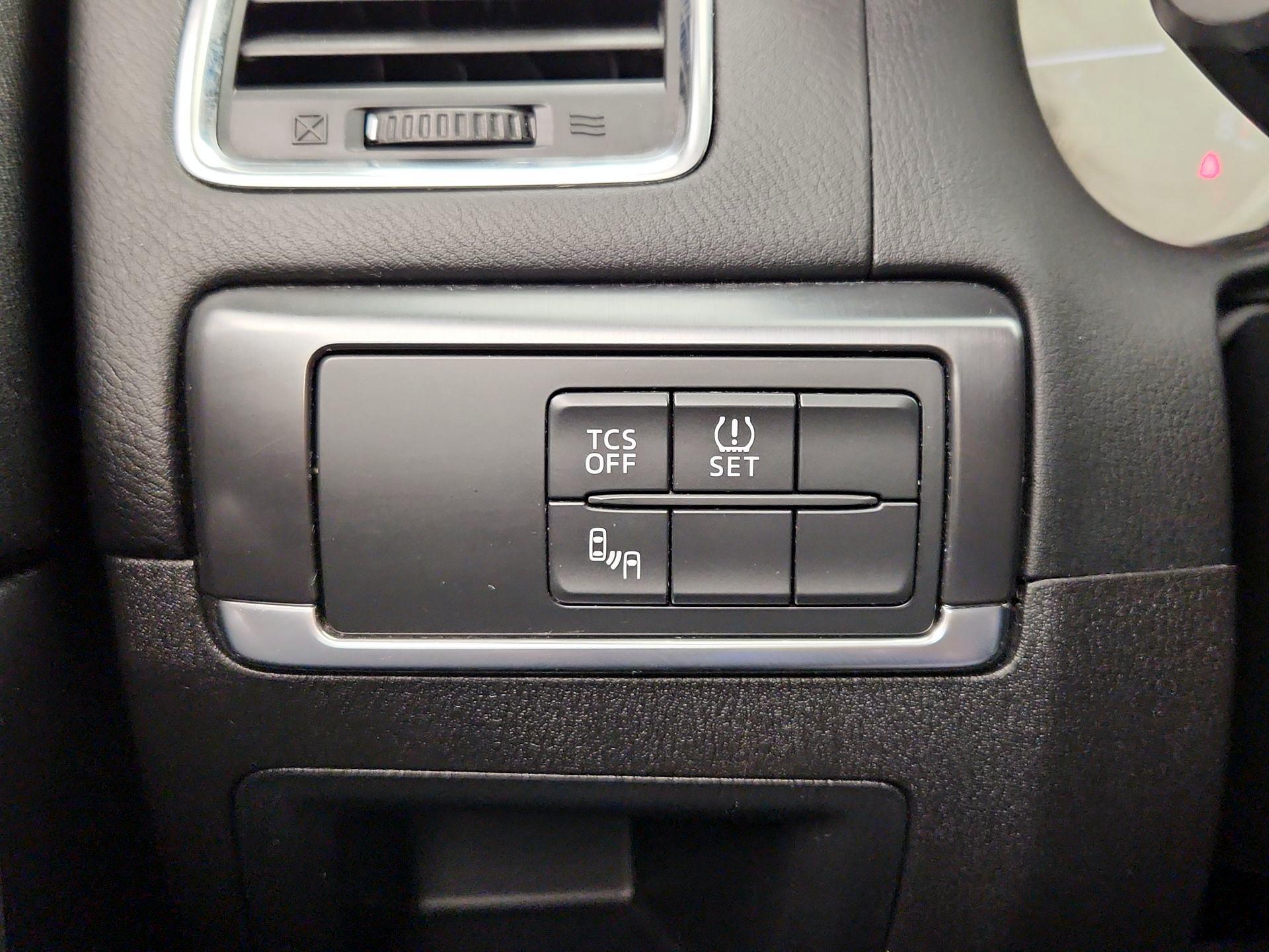 Thumbnail: 2016 Mazda CX-5 - 13