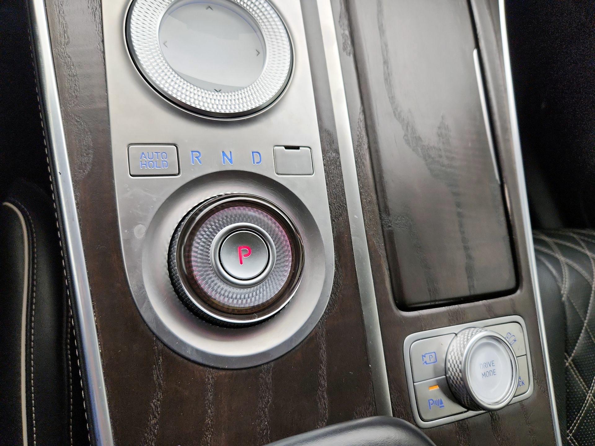 Thumbnail: 2021 Genesis GV80 - 18