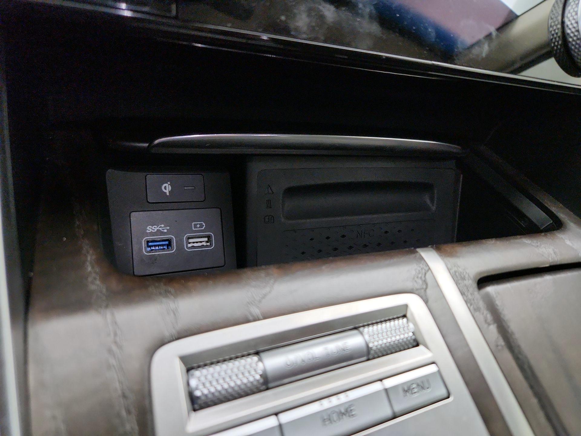 Thumbnail: 2021 Genesis GV80 - 19