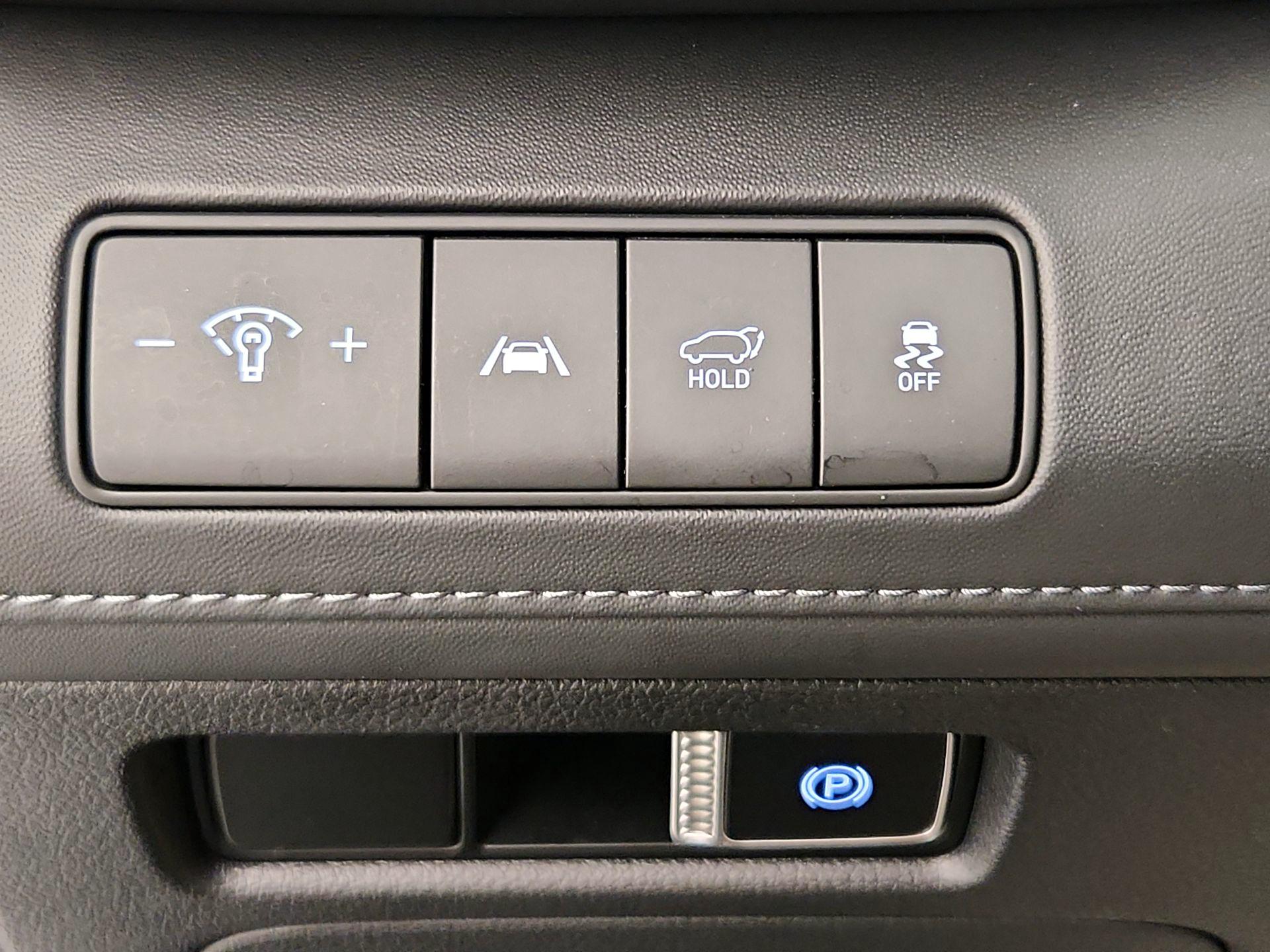 Thumbnail: 2023 Hyundai Santa Fe - 13