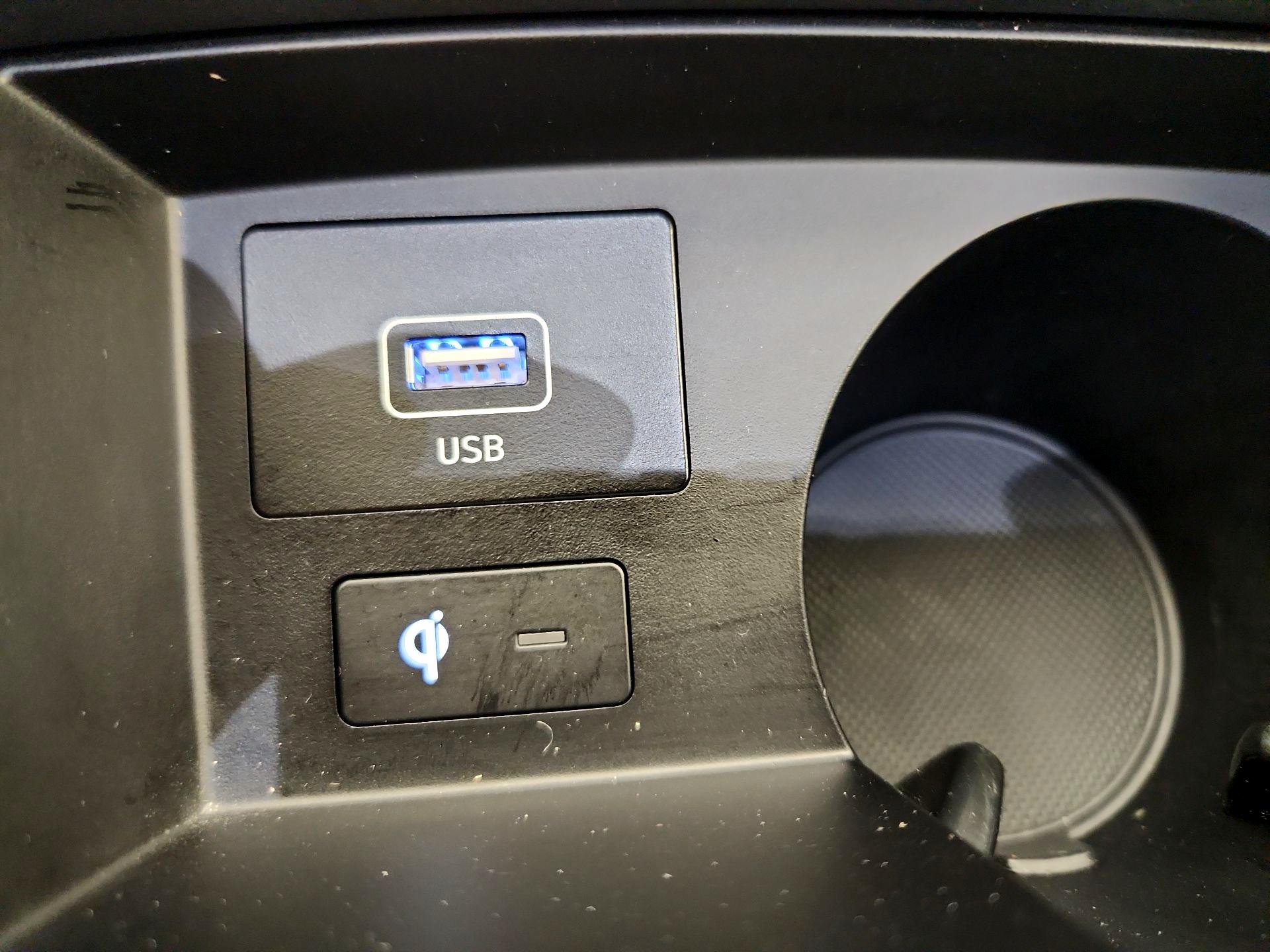 Thumbnail: 2023 Hyundai Santa Fe - 19