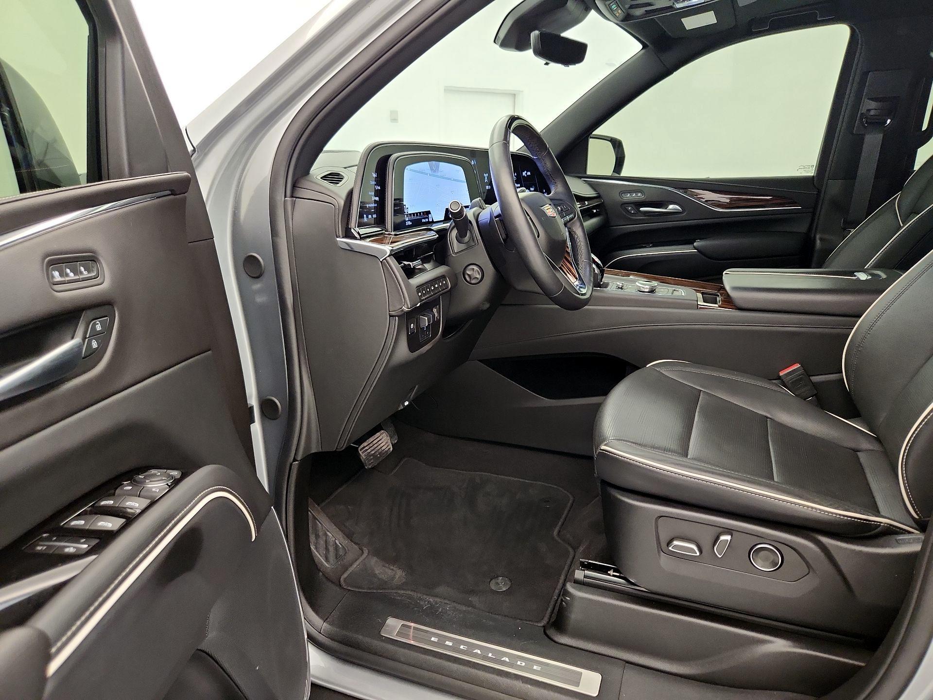 Thumbnail: 2024 Cadillac Escalade - 11