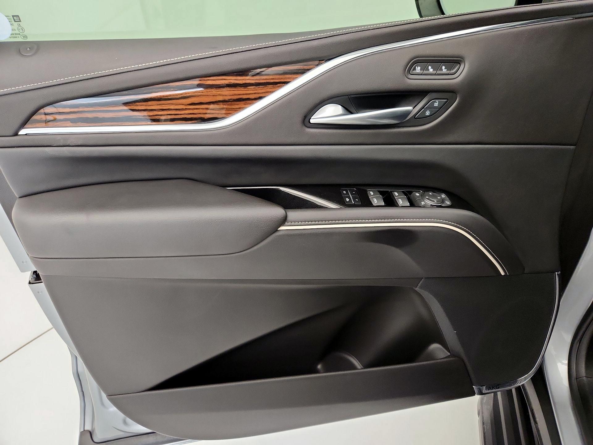 Thumbnail: 2024 Cadillac Escalade - 12