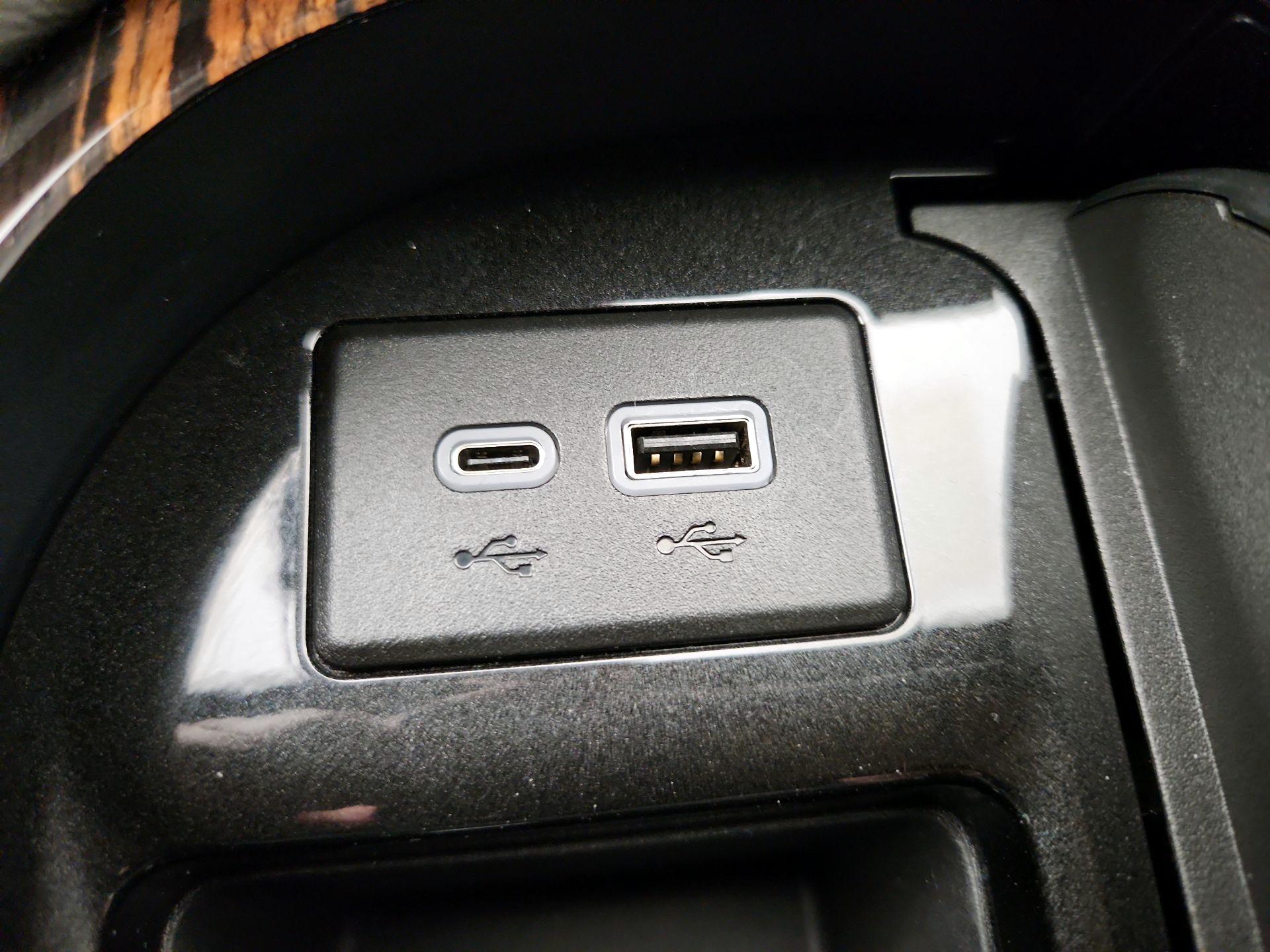 Thumbnail: 2024 Cadillac Escalade - 19