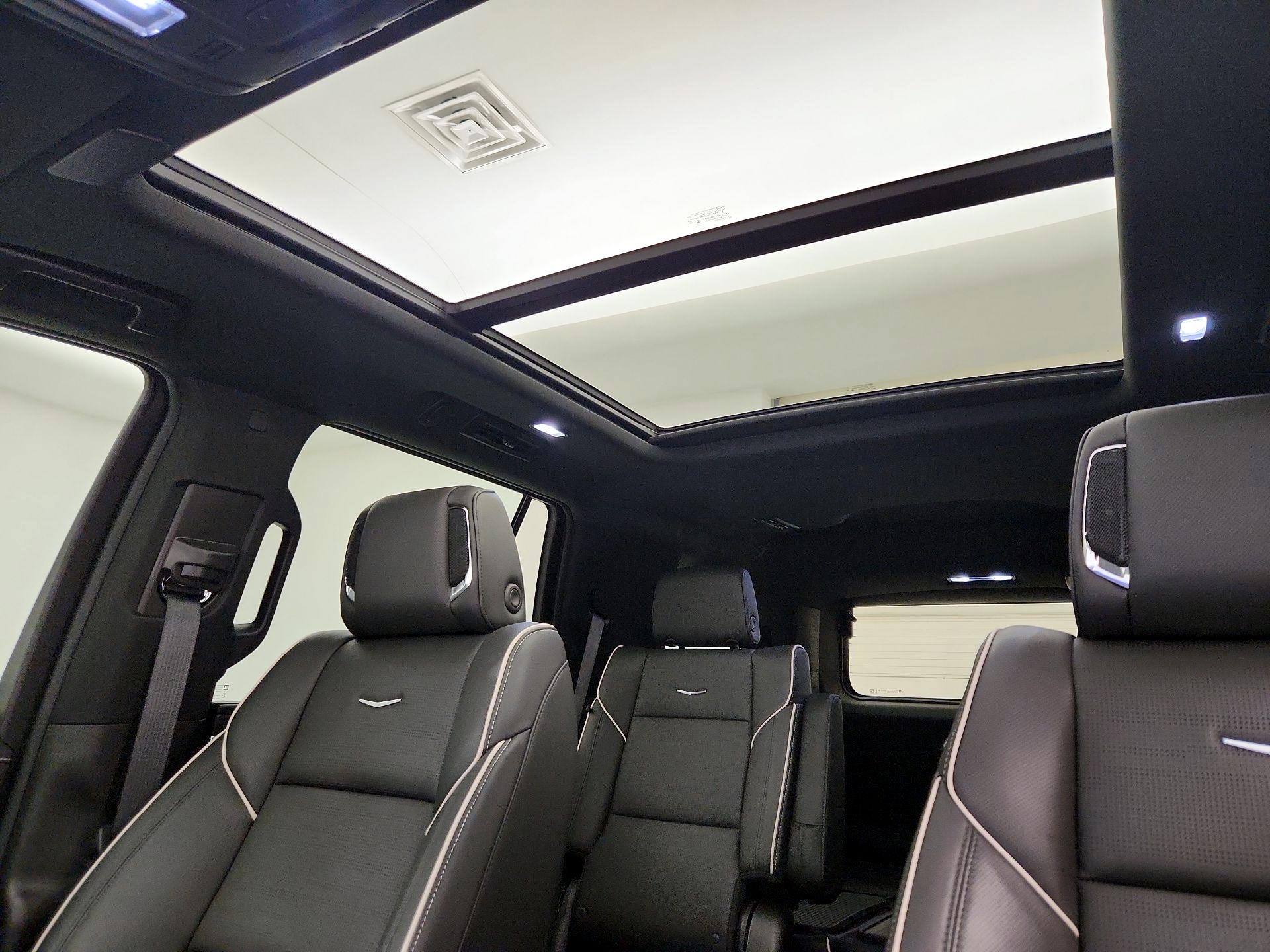 Thumbnail: 2024 Cadillac Escalade - 20