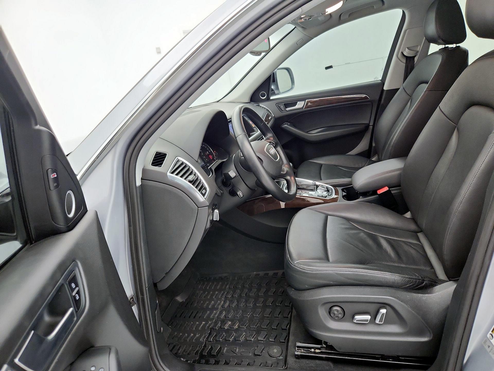 Thumbnail: 2016 Audi Q5 - 11